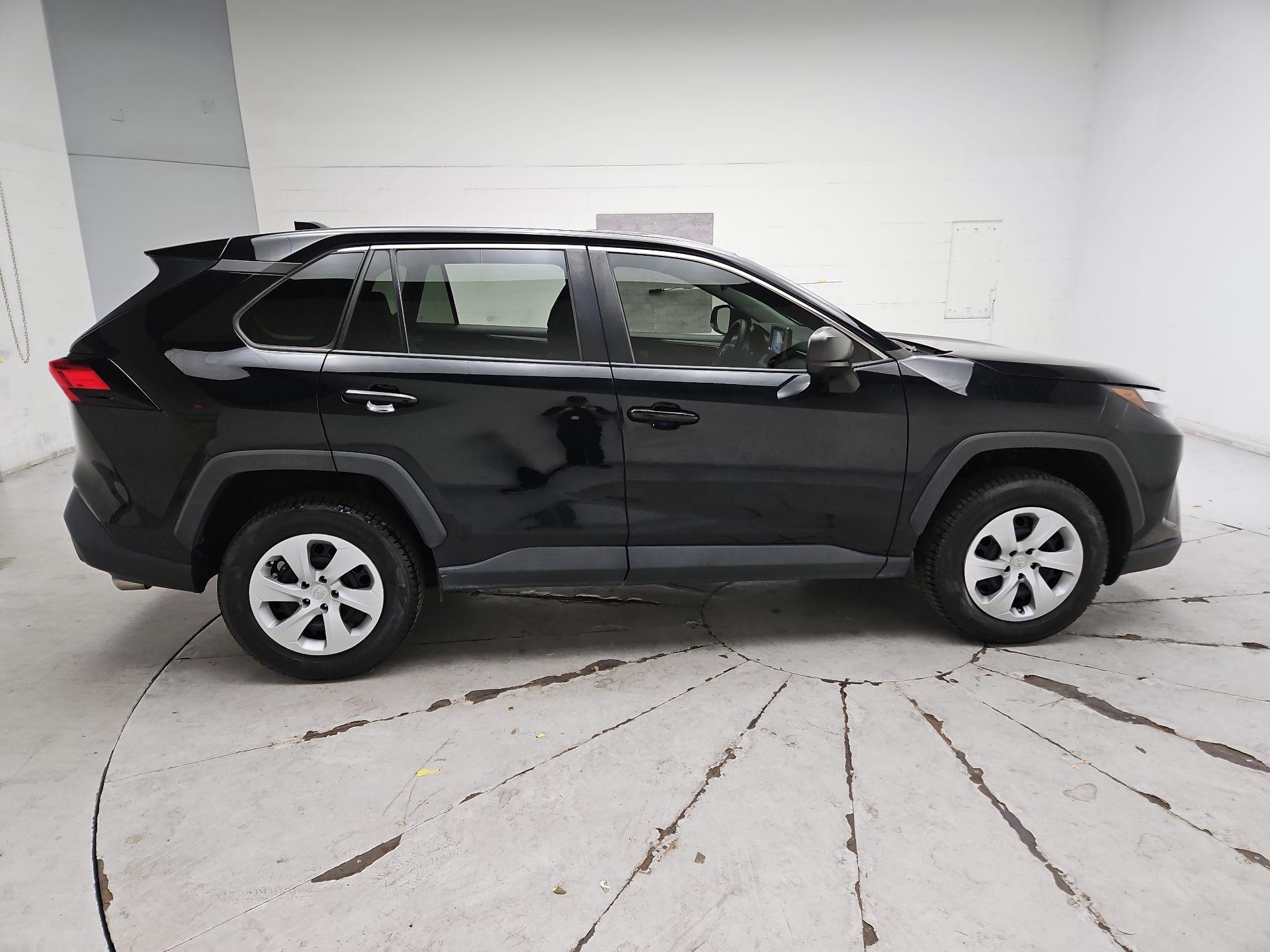Thumbnail: 2023 Toyota RAV4 - 4