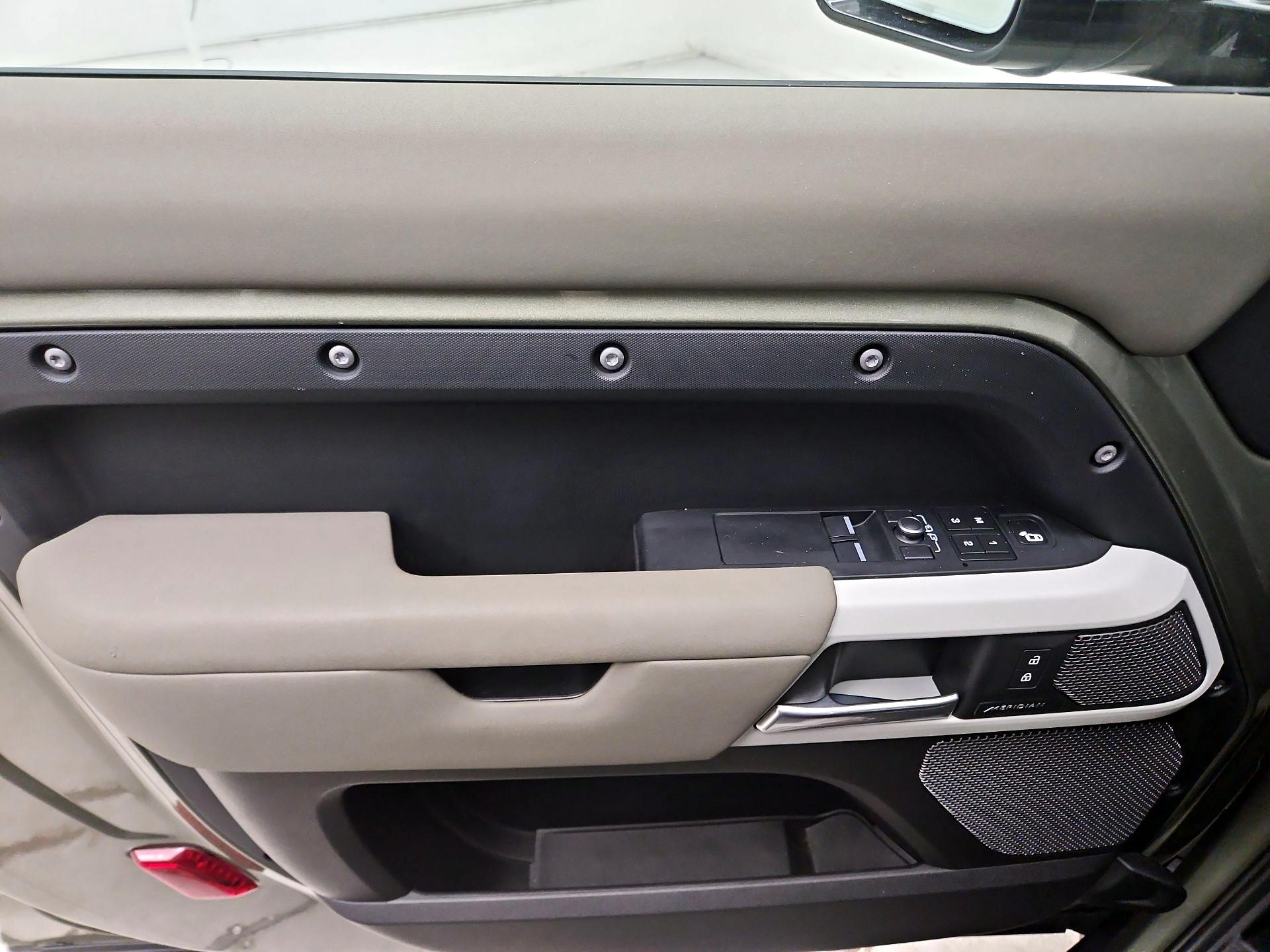 Thumbnail: 2021 Land Rover Defender - 10