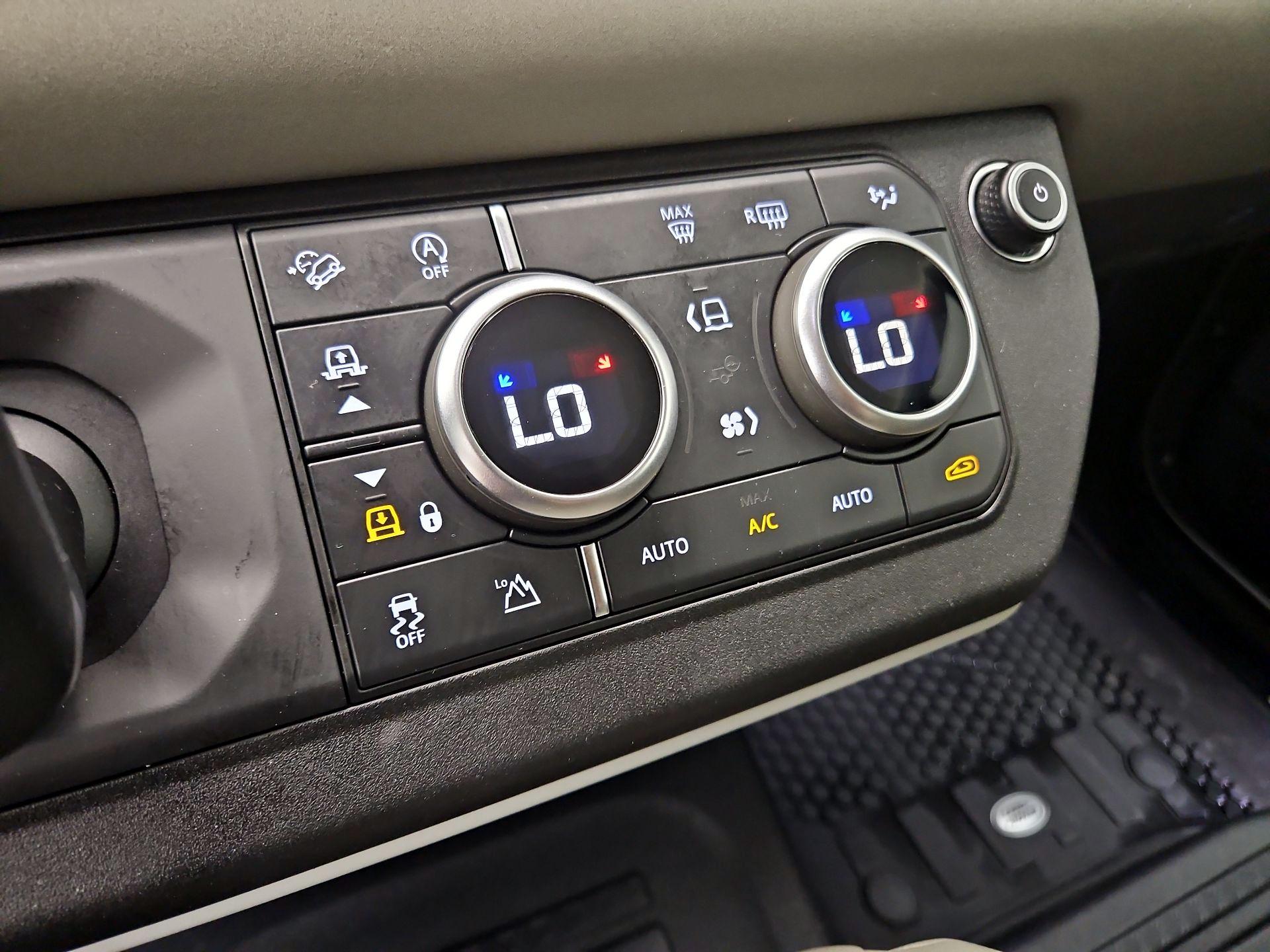 Thumbnail: 2021 Land Rover Defender - 15