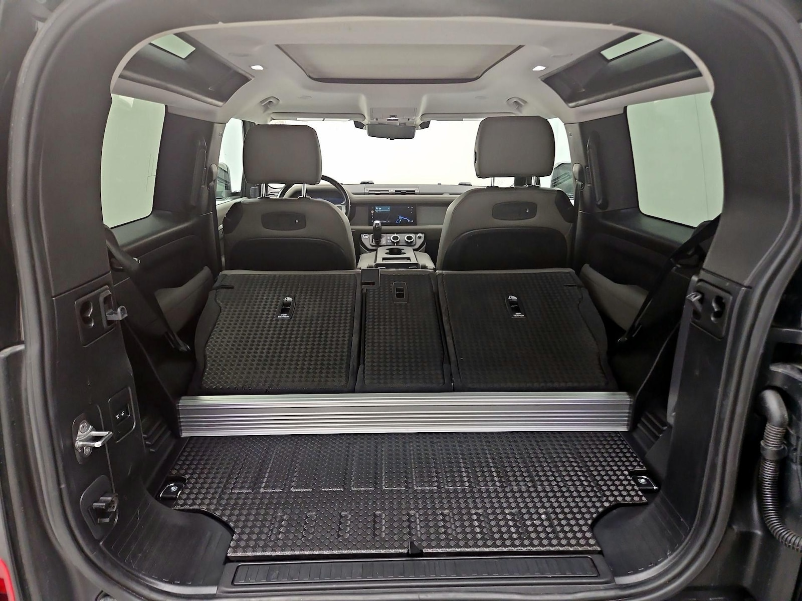 2021 Land Rover Defender First Edition - Photo 22