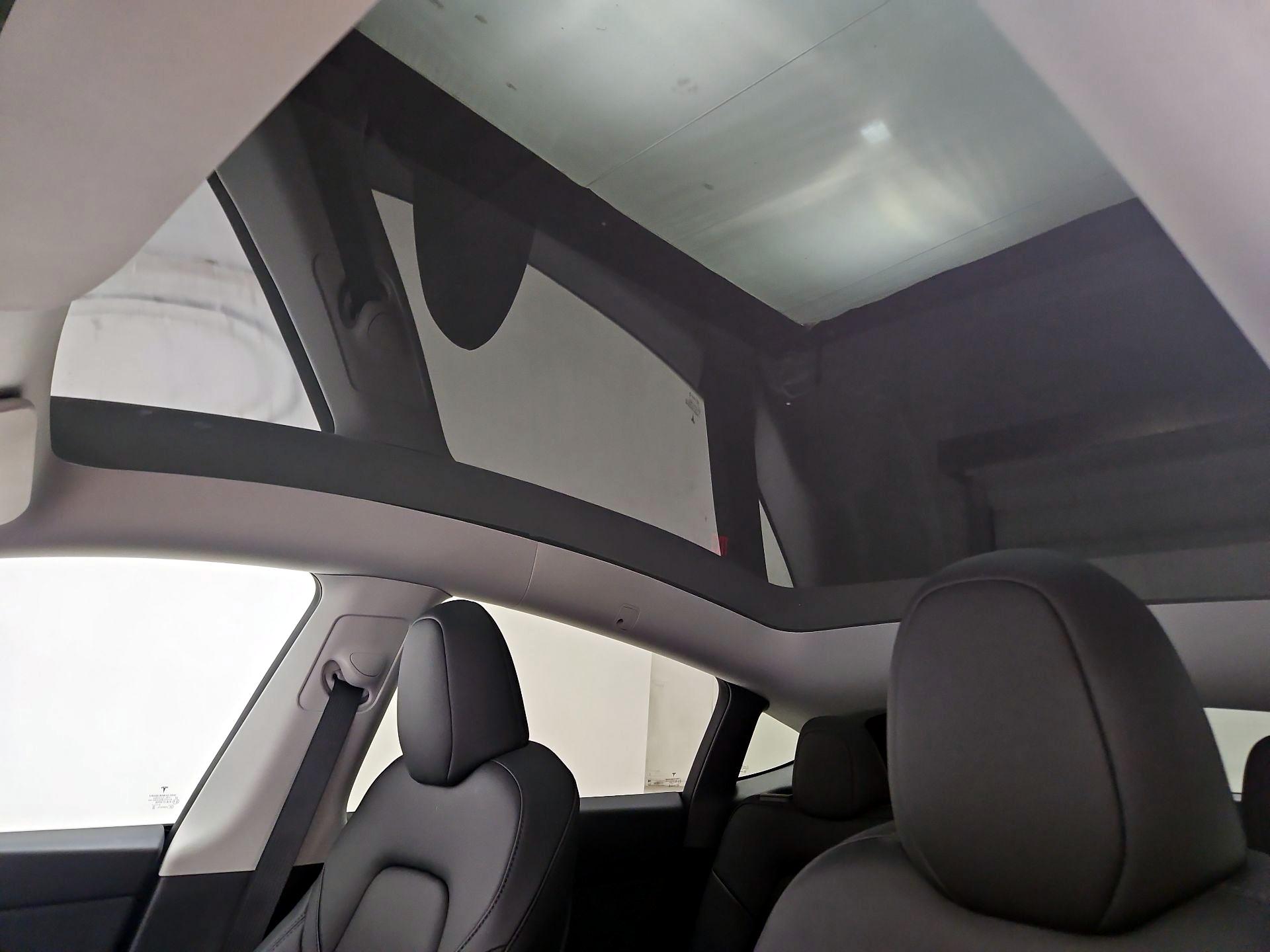 Thumbnail: 2023 Tesla Model Y - 18