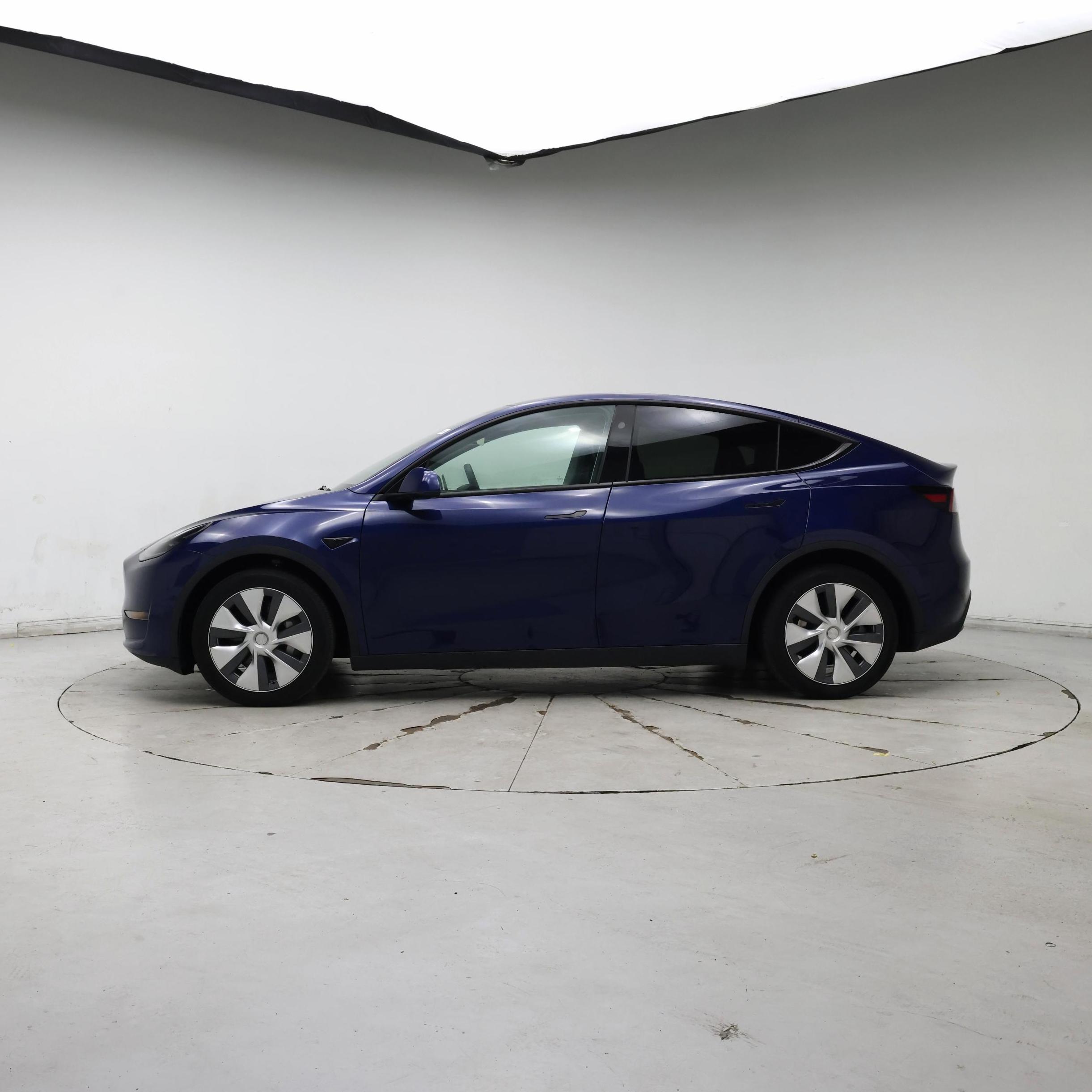 Thumbnail: 2023 Tesla Model Y - 3