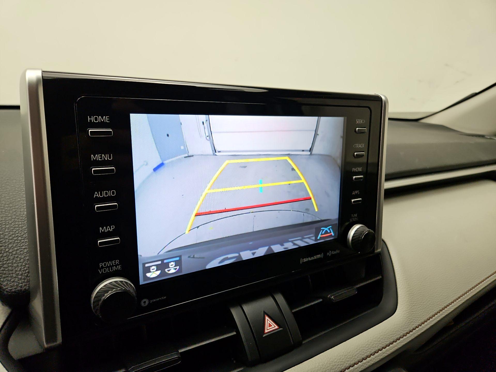 Thumbnail: 2020 Toyota RAV4 - 14