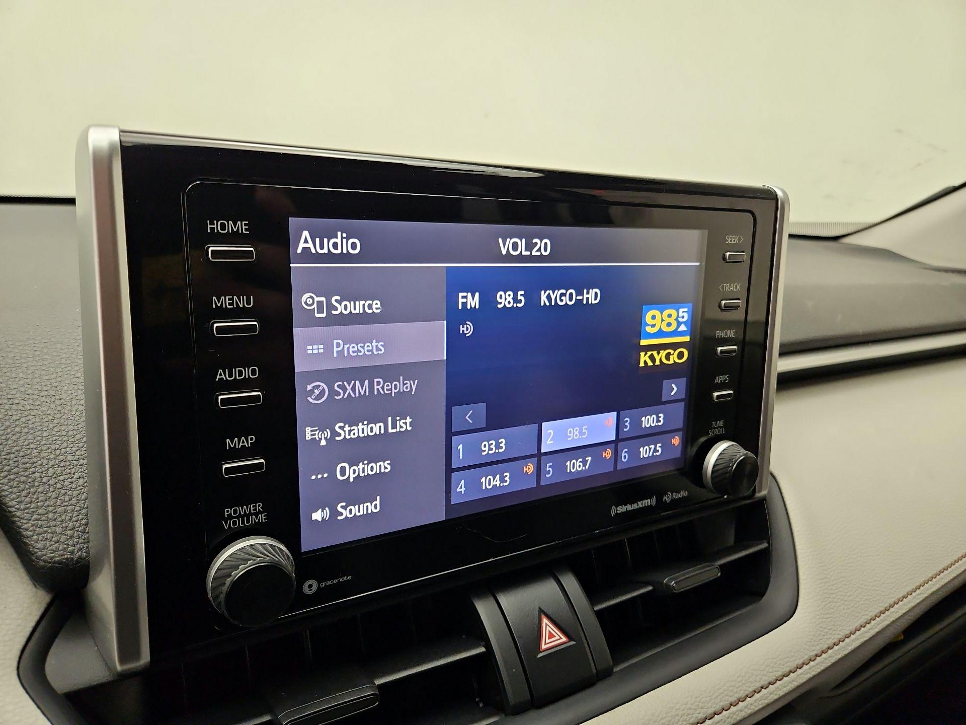 Thumbnail: 2020 Toyota RAV4 - 15