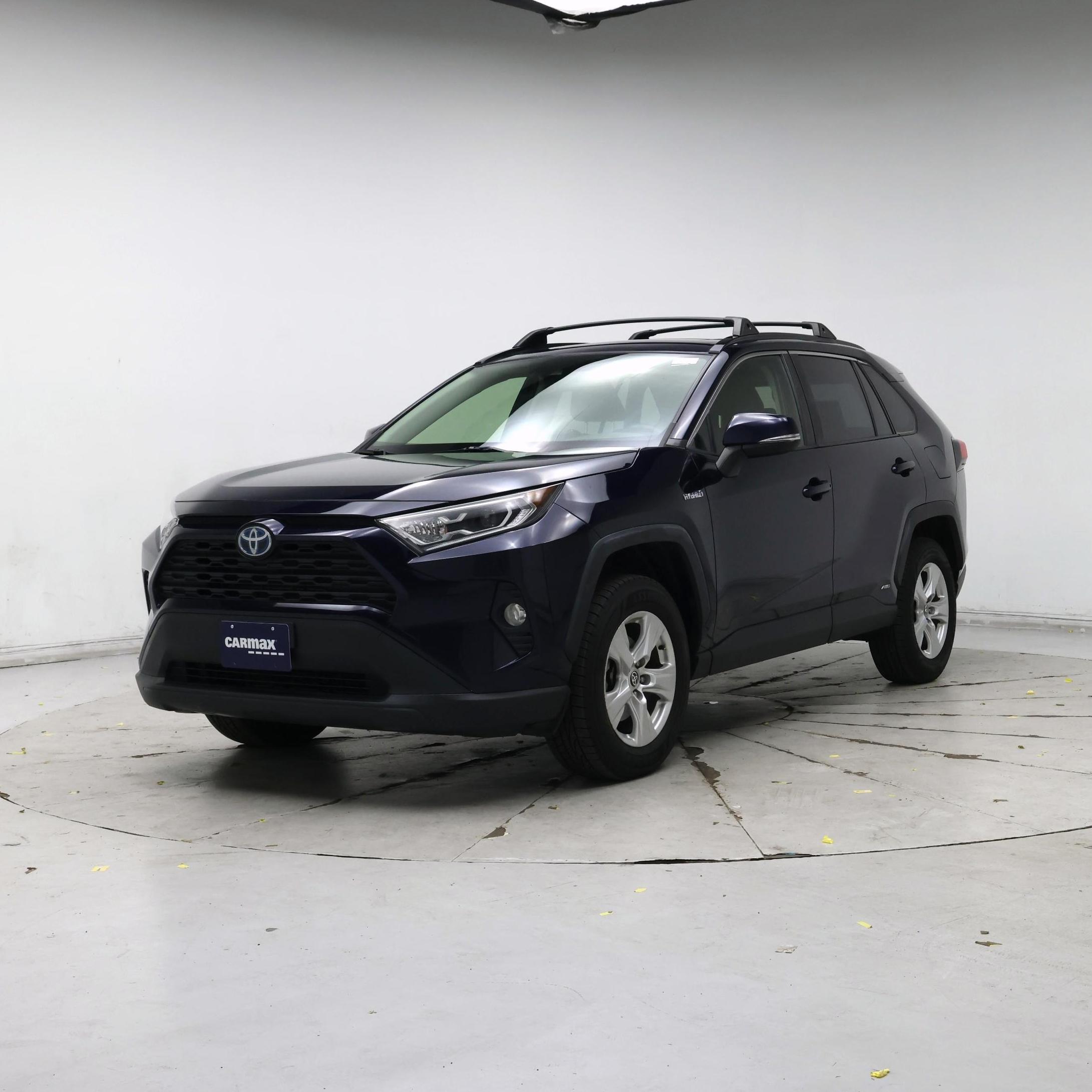 Thumbnail: 2020 Toyota RAV4 - 4
