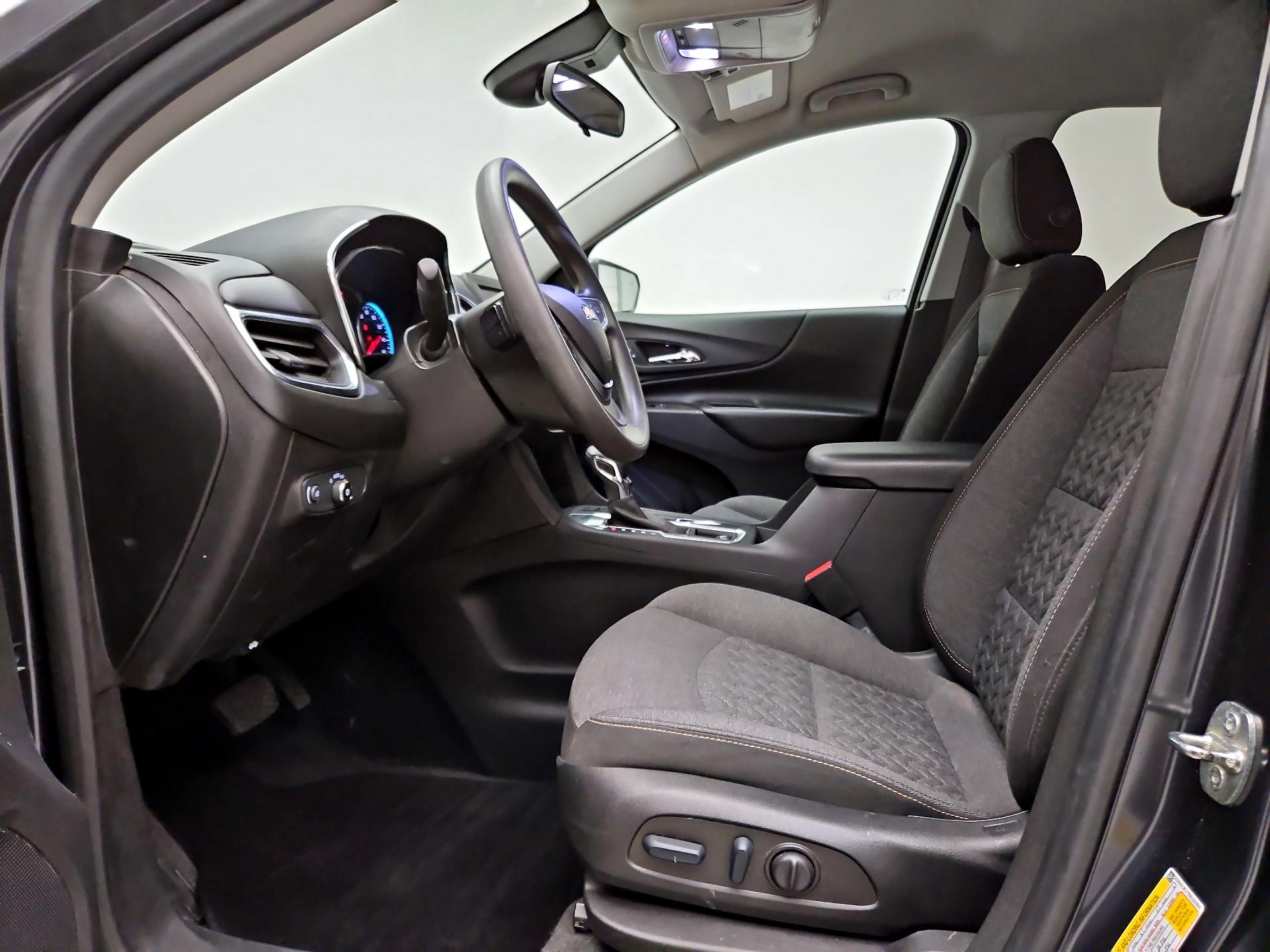 Thumbnail: 2022 Chevrolet Equinox - 9