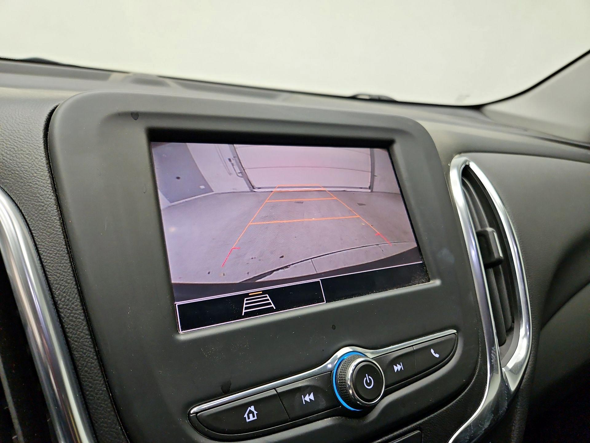 Thumbnail: 2022 Chevrolet Equinox - 12