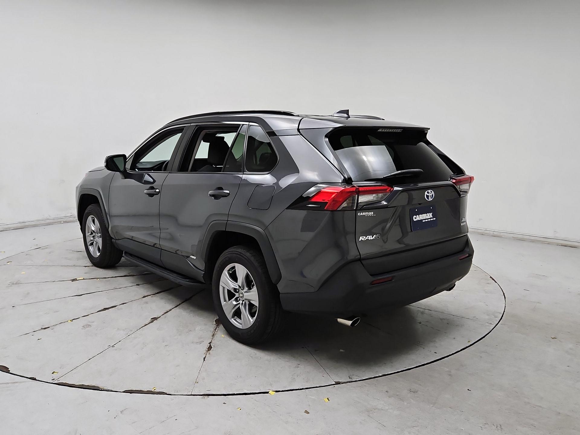 Thumbnail: 2022 Toyota RAV4 - 7