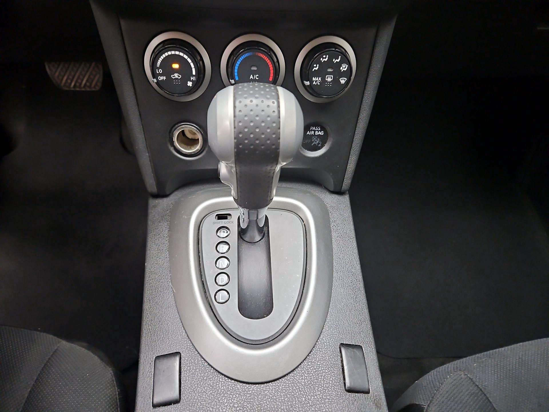 Thumbnail: 2014 Nissan Rogue - 16