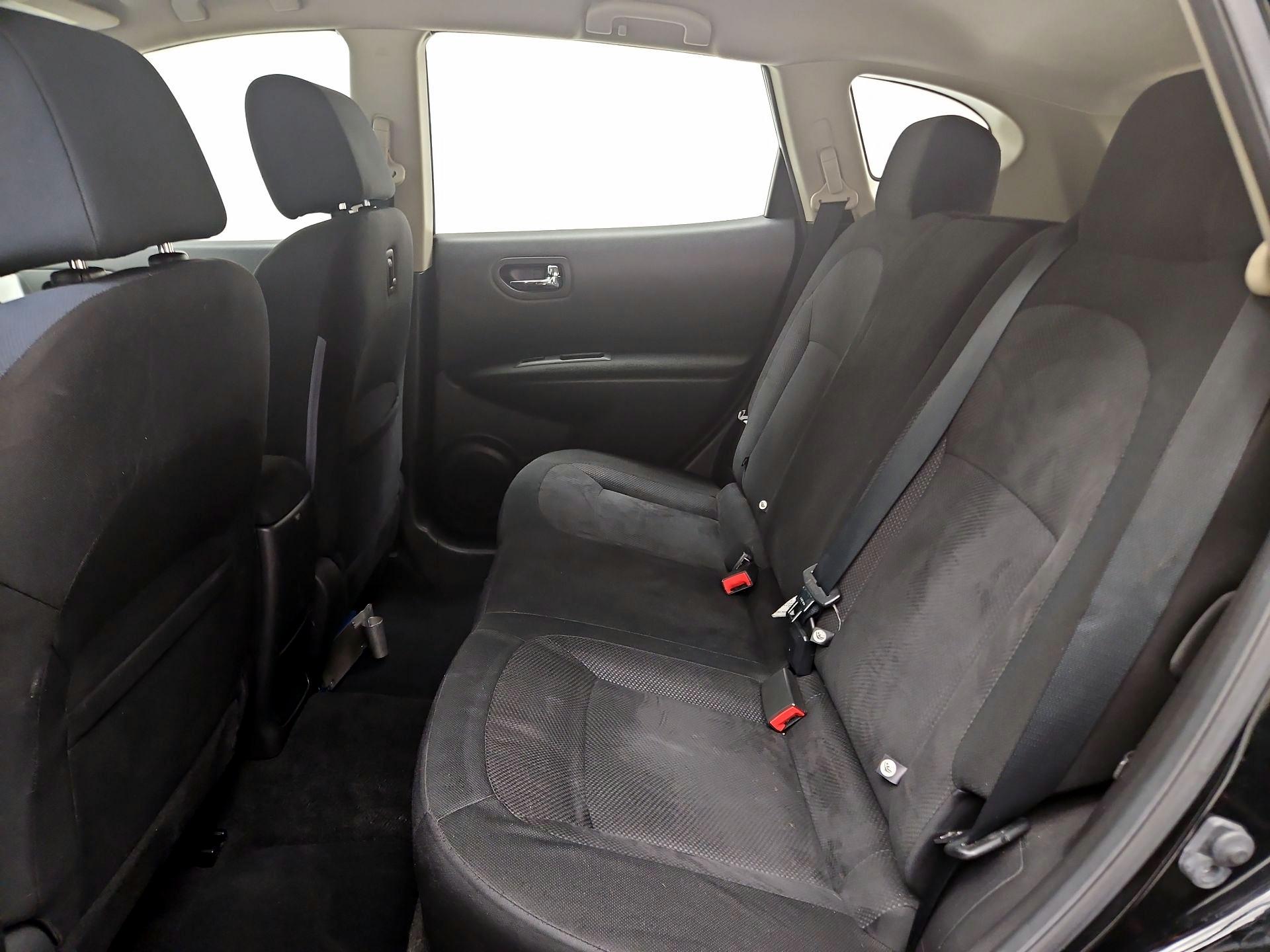 Thumbnail: 2014 Nissan Rogue - 17