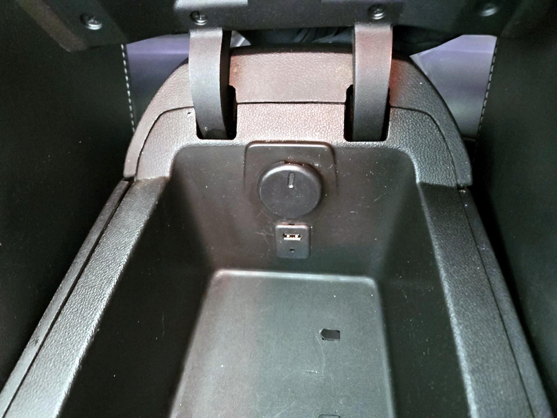 Thumbnail: 2015 Chevrolet Camaro - 19