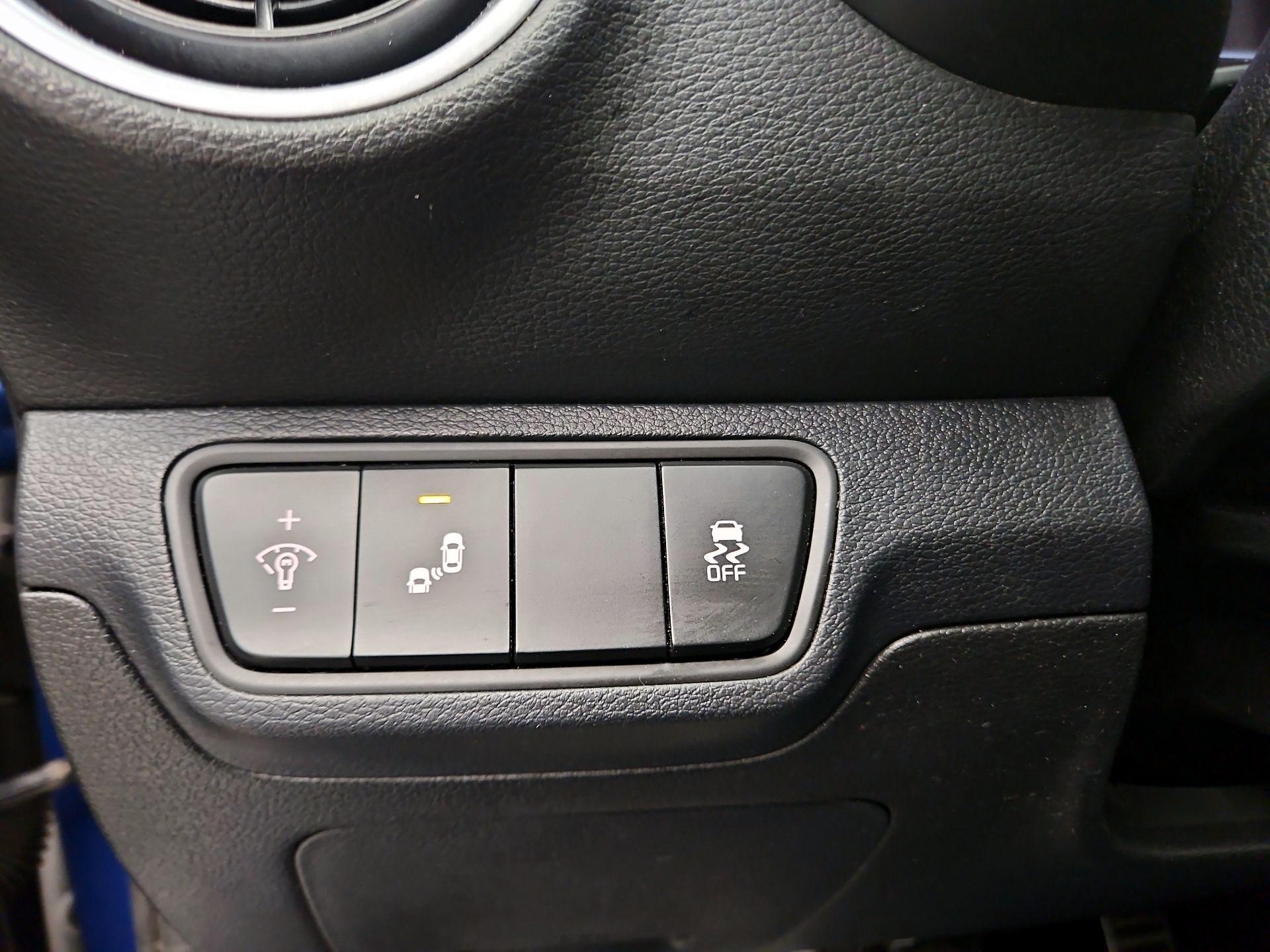 Thumbnail: 2022 Kia Forte - 11