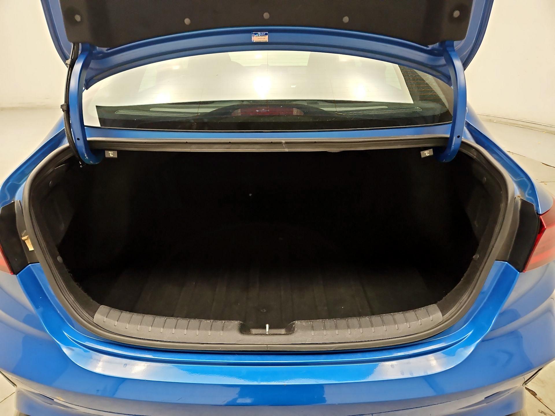 Thumbnail: 2022 Kia Forte - 20