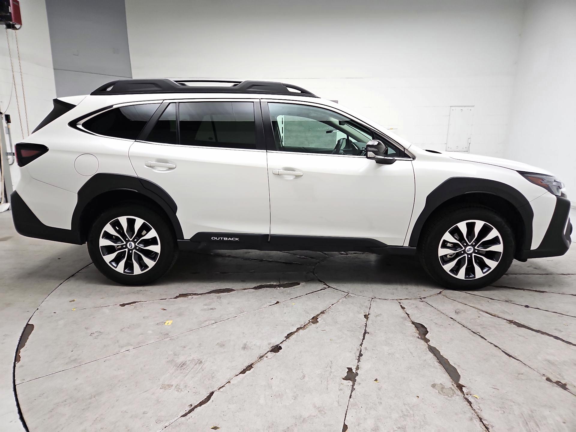 Thumbnail: 2023 Subaru Outback - 4