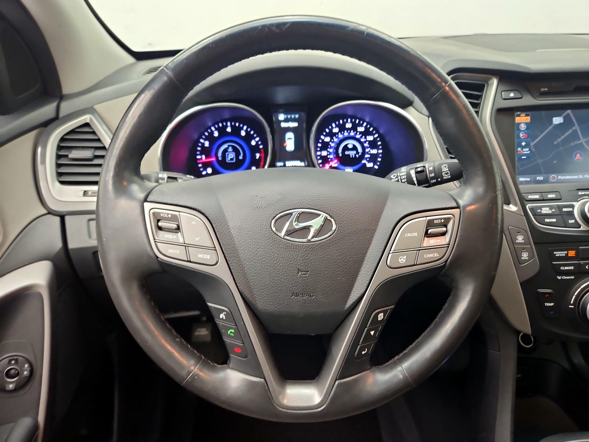 Thumbnail: 2015 Hyundai Santa Fe - 10