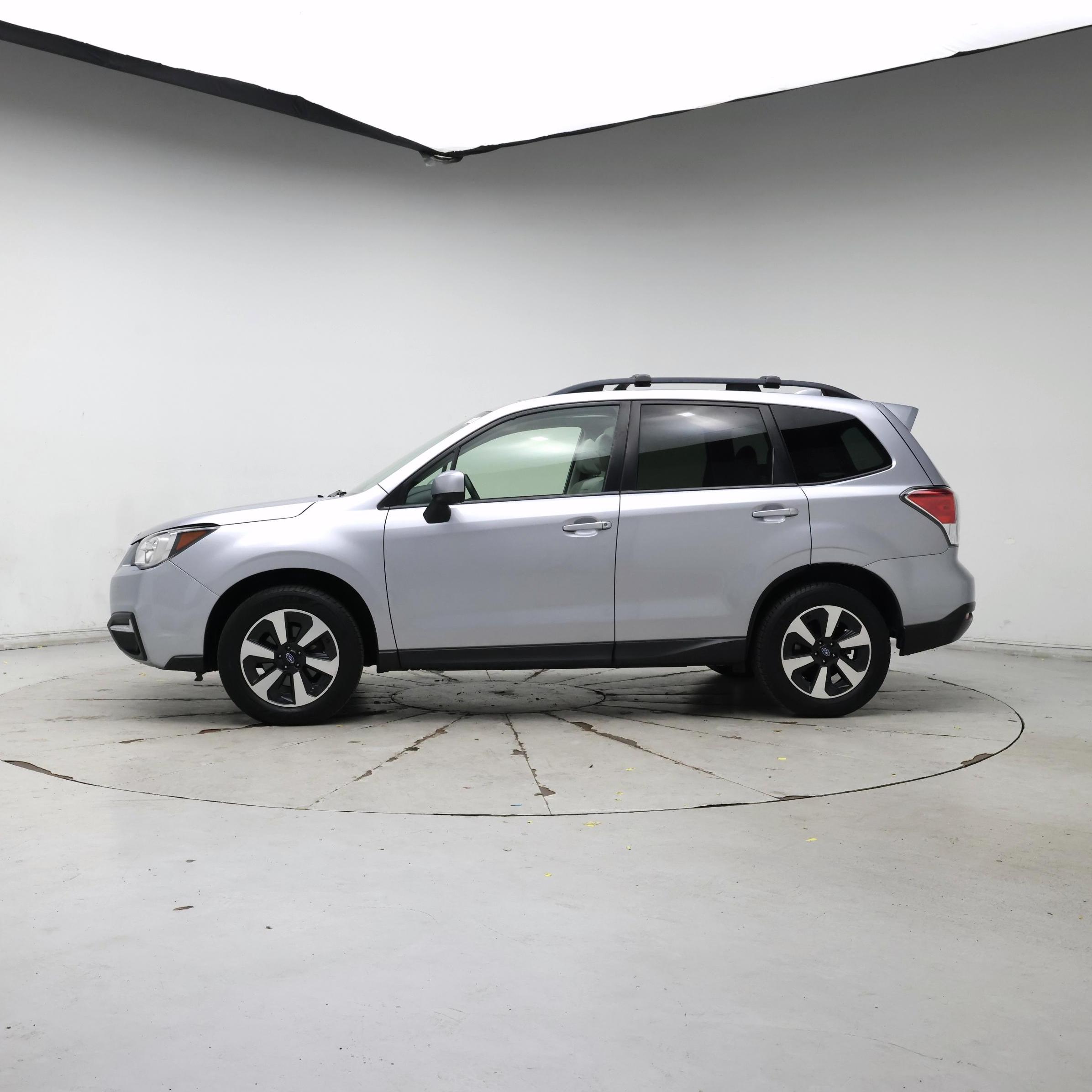 Thumbnail: 2017 Subaru Forester - 3