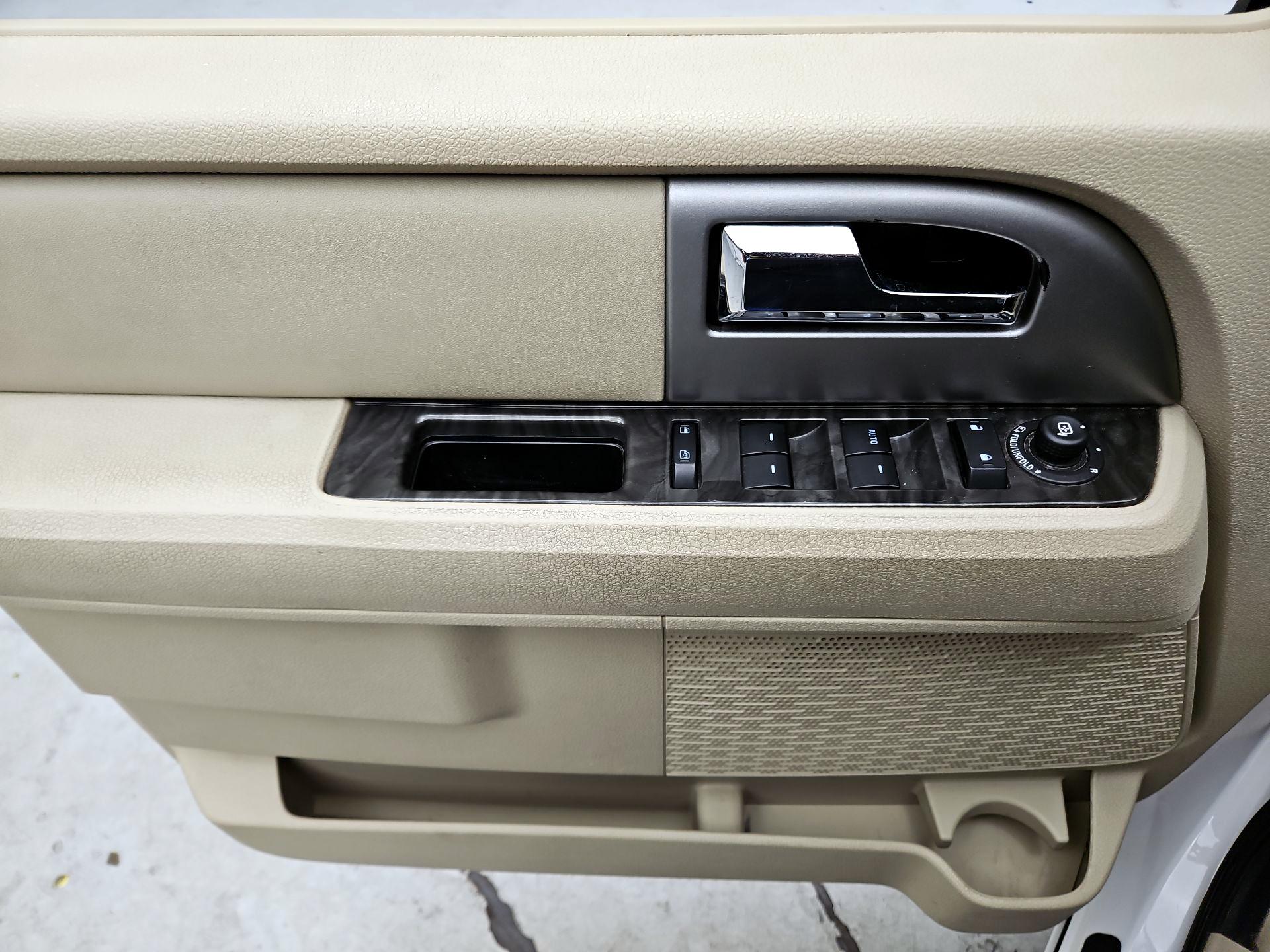 Thumbnail: 2017 Ford Expedition EL - 10