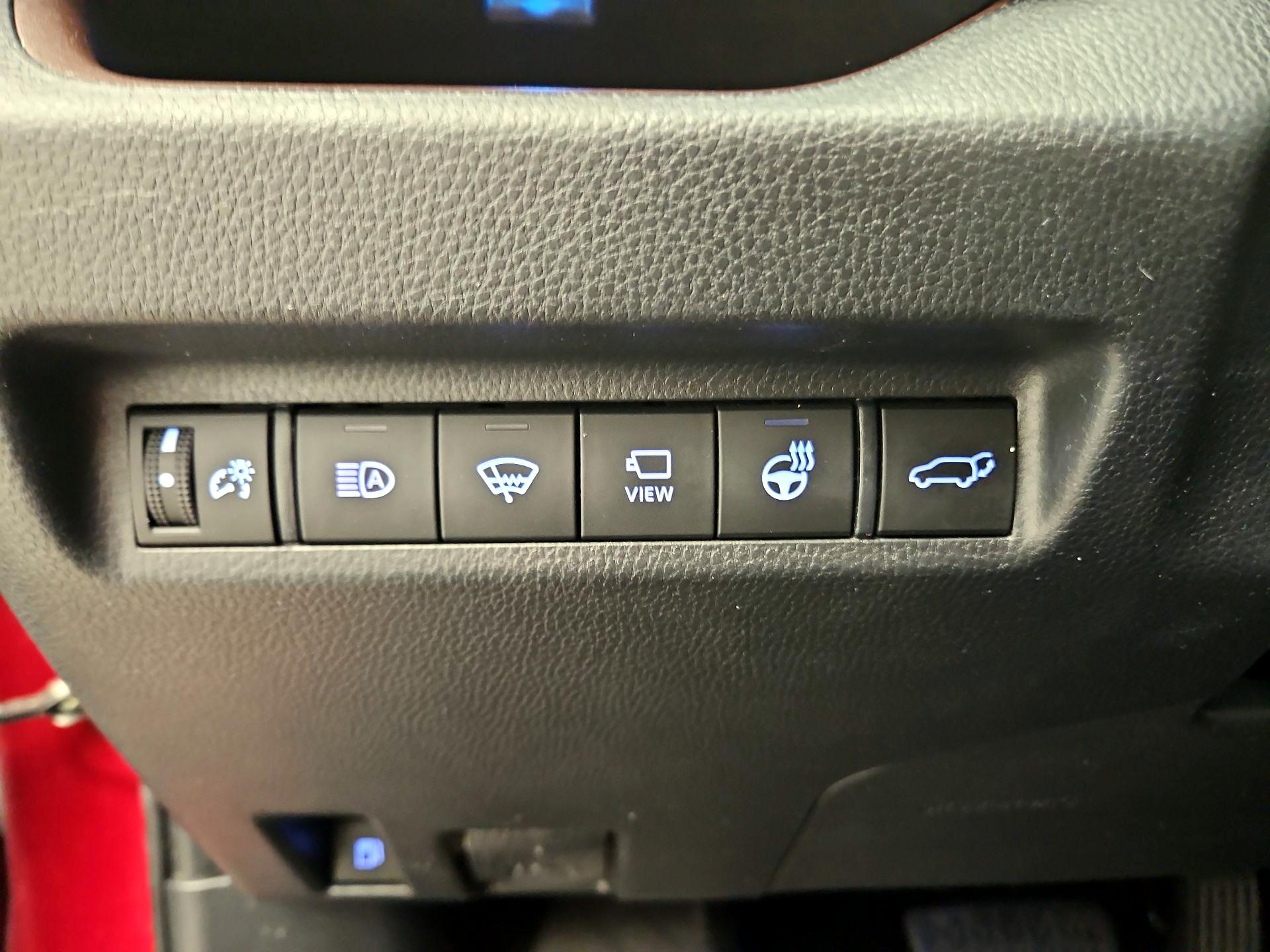 Thumbnail: 2020 Toyota RAV4 - 13