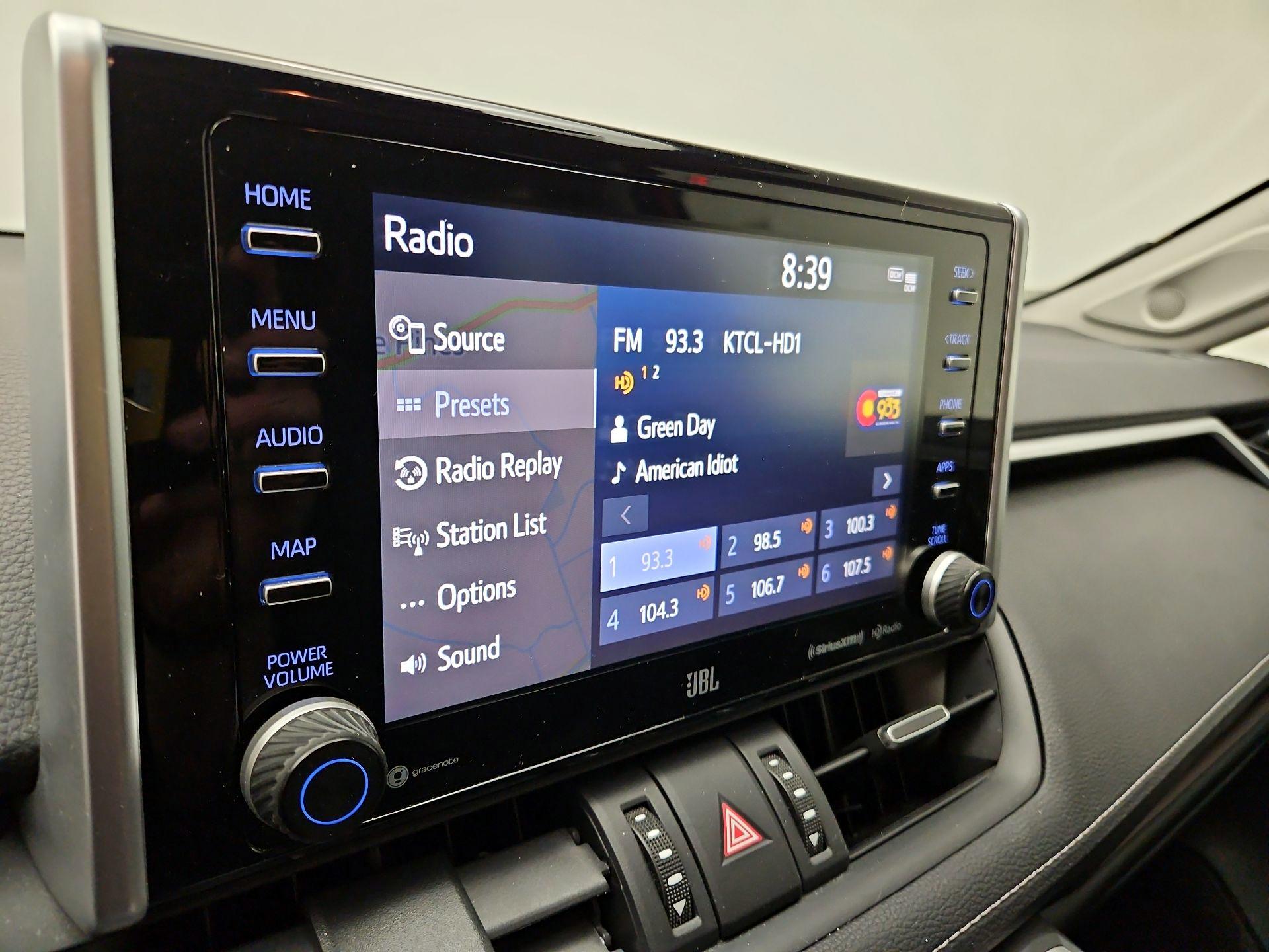 Thumbnail: 2020 Toyota RAV4 - 16