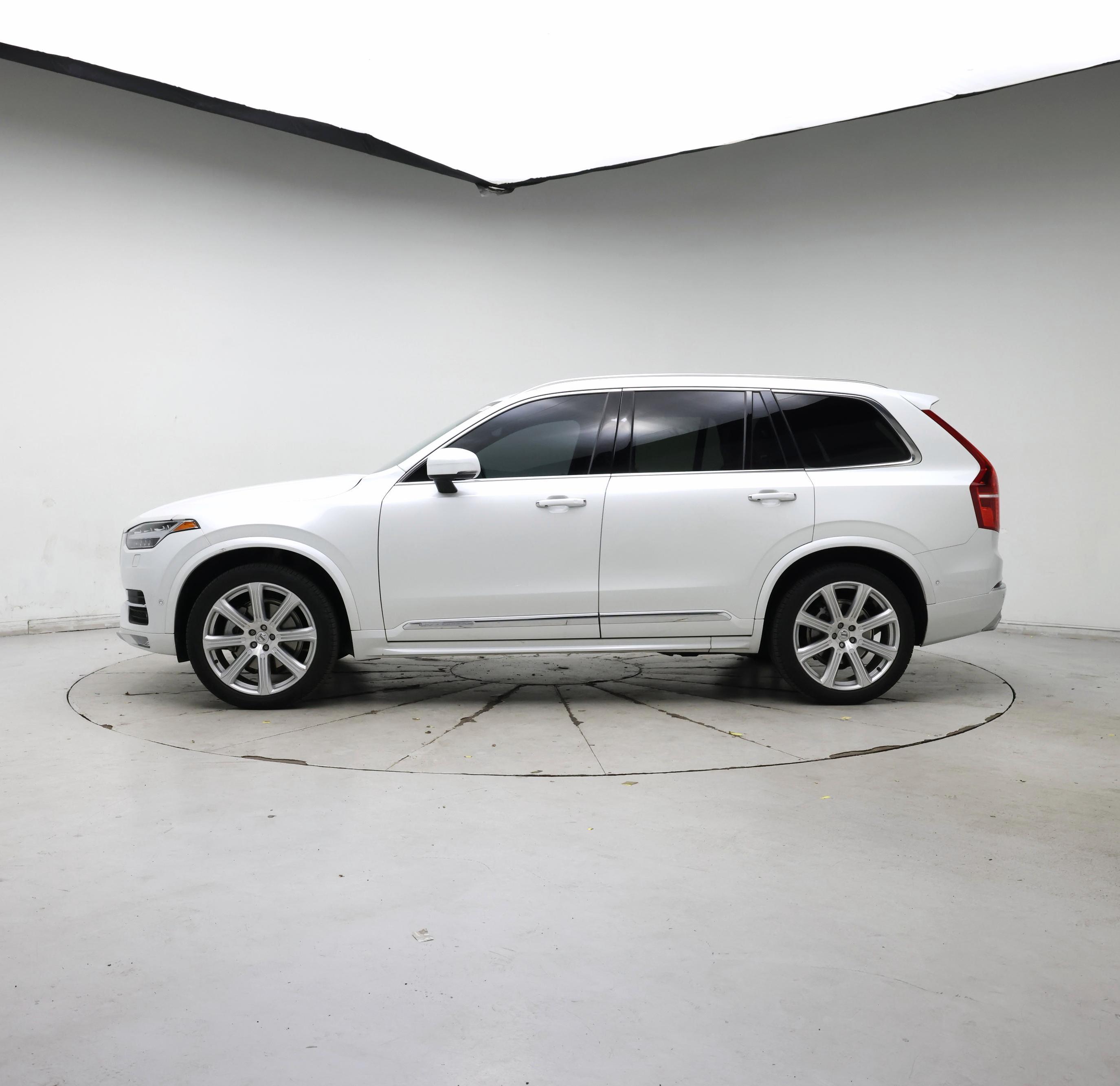 Thumbnail: 2019 Volvo XC90 - 3