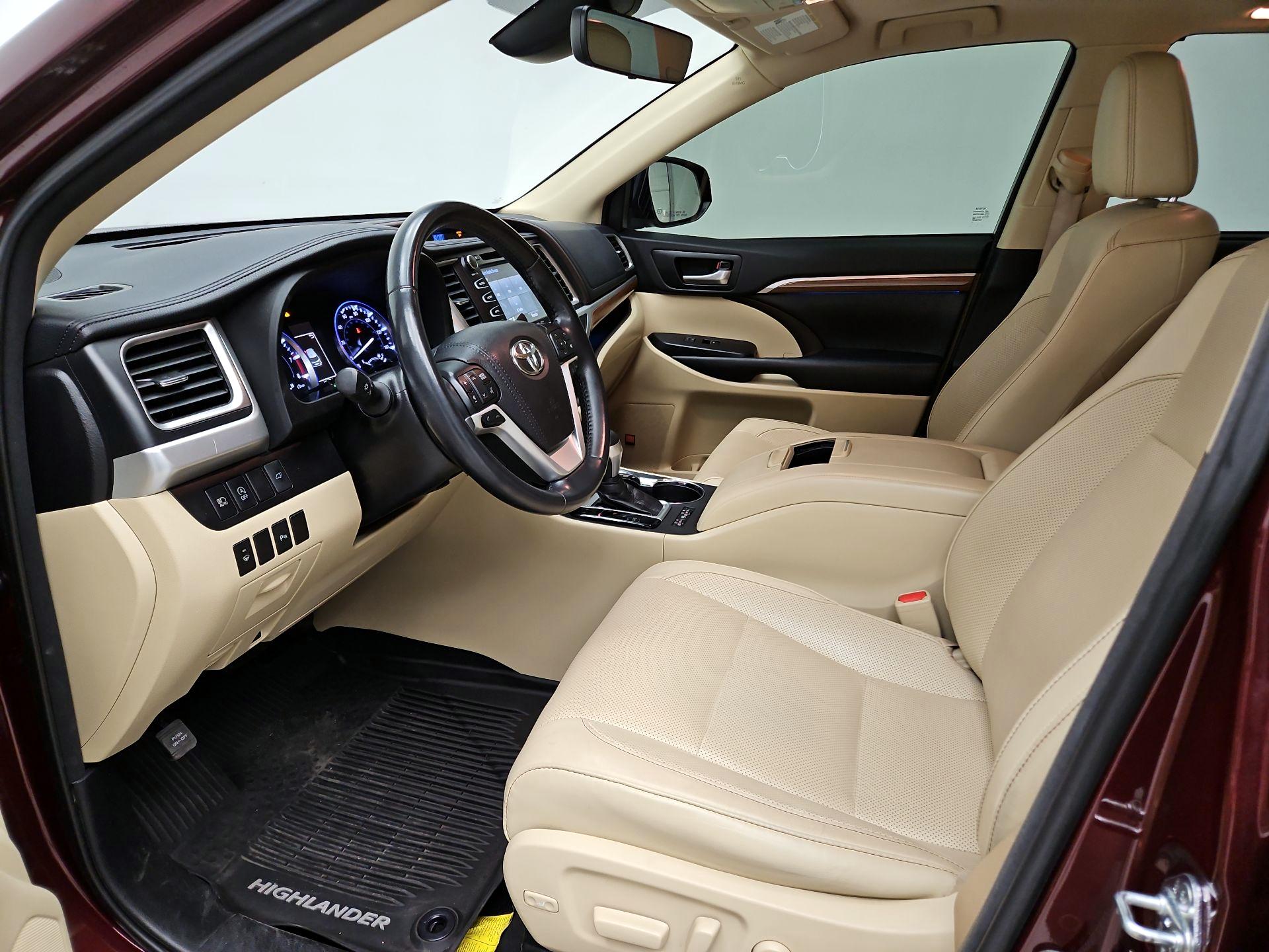 Thumbnail: 2018 Toyota Highlander - 11