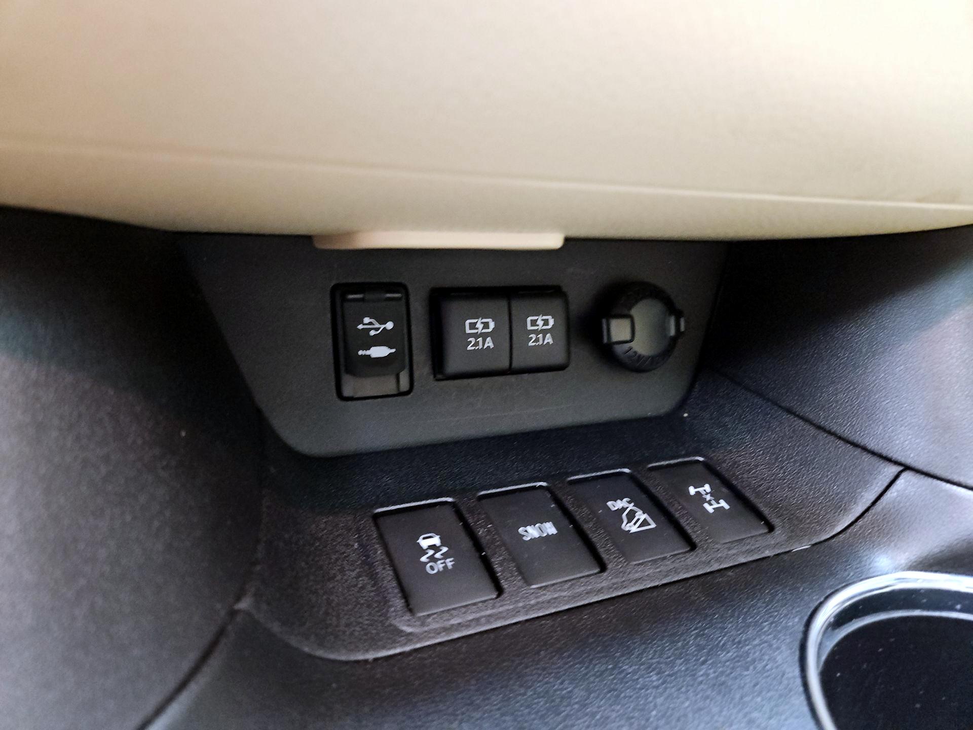 Thumbnail: 2018 Toyota Highlander - 19