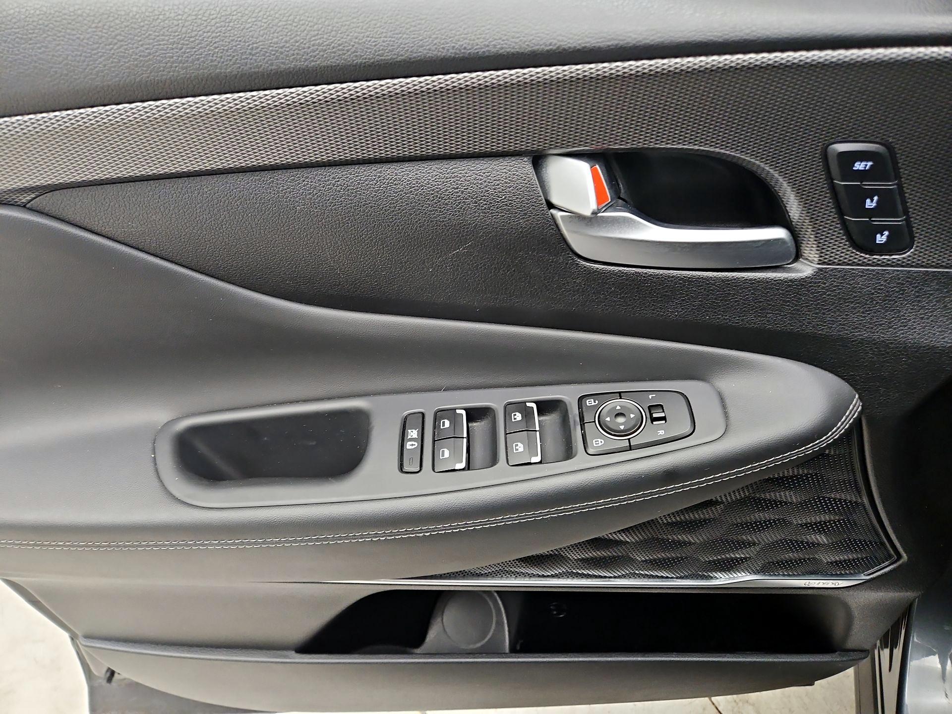 Thumbnail: 2020 Hyundai Santa Fe - 10