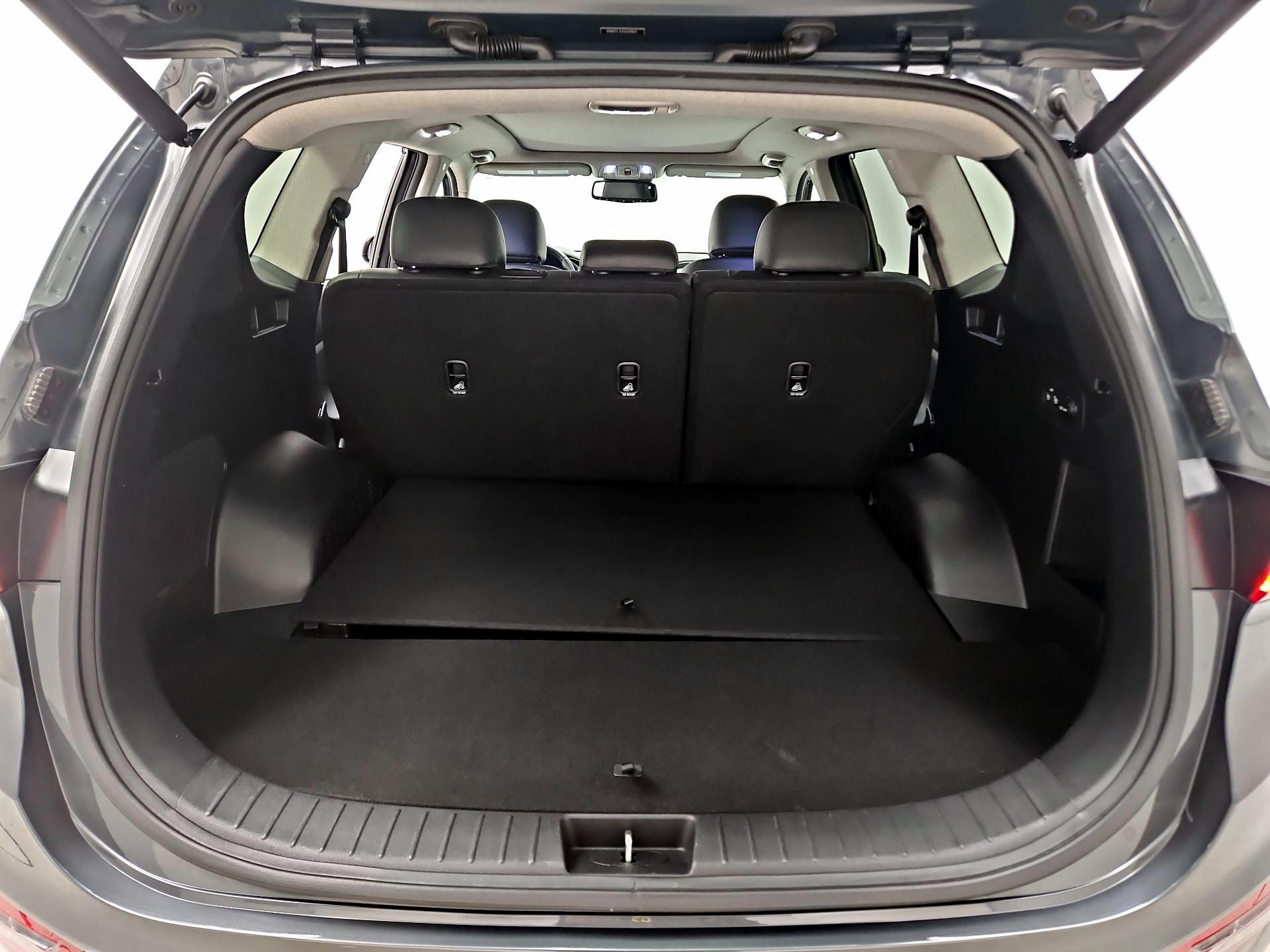 Thumbnail: 2020 Hyundai Santa Fe - 20