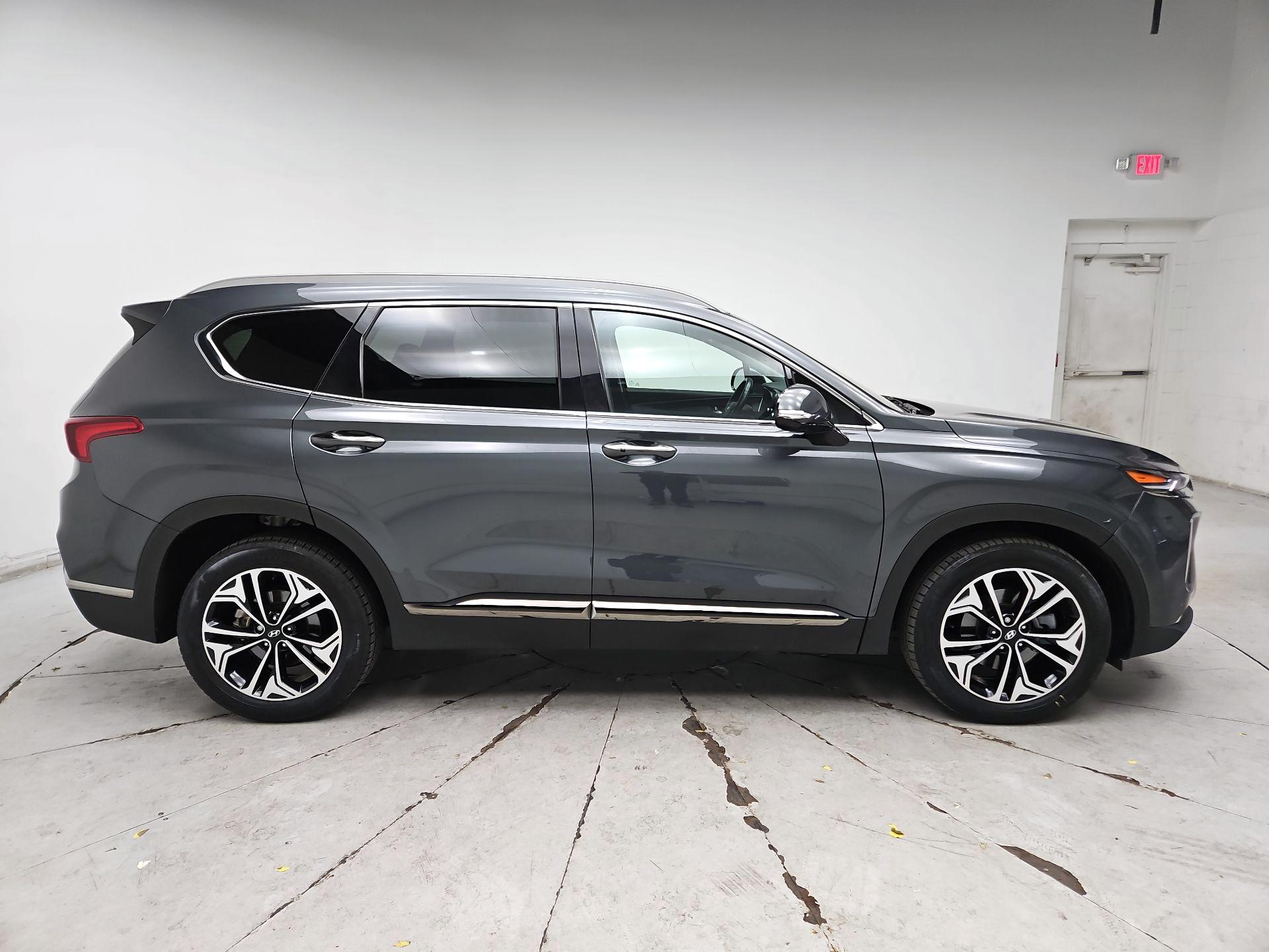 Thumbnail: 2020 Hyundai Santa Fe - 4