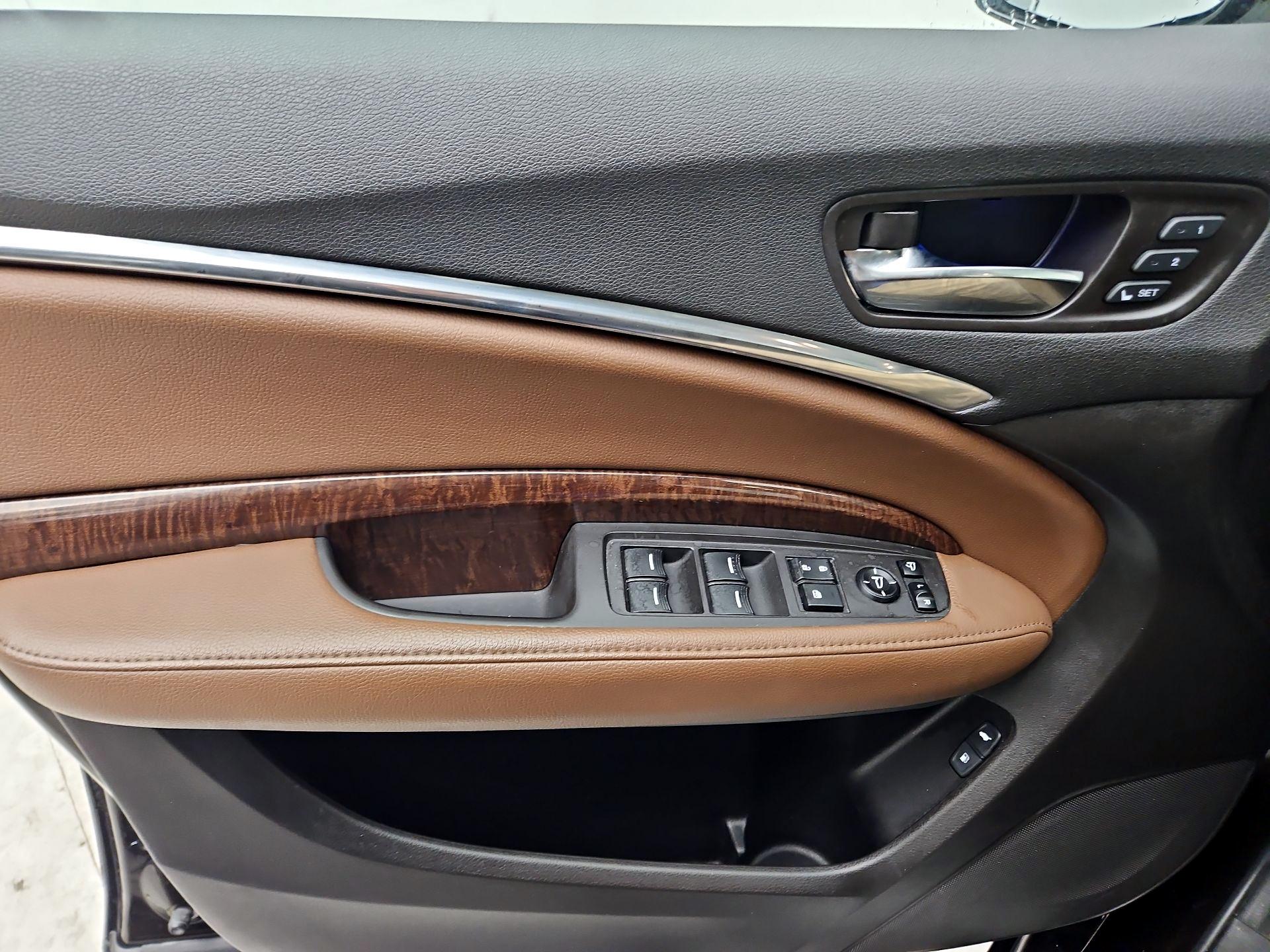 Thumbnail: 2017 Acura MDX - 12