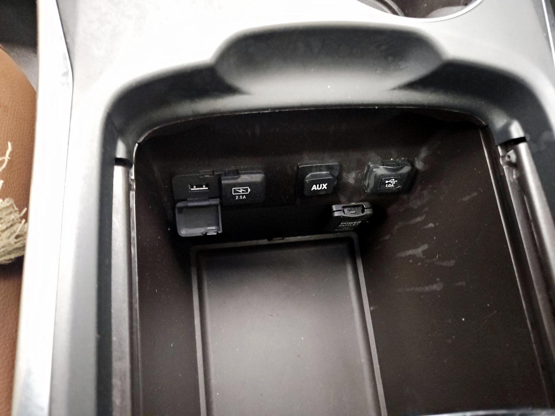 Thumbnail: 2017 Acura MDX - 19