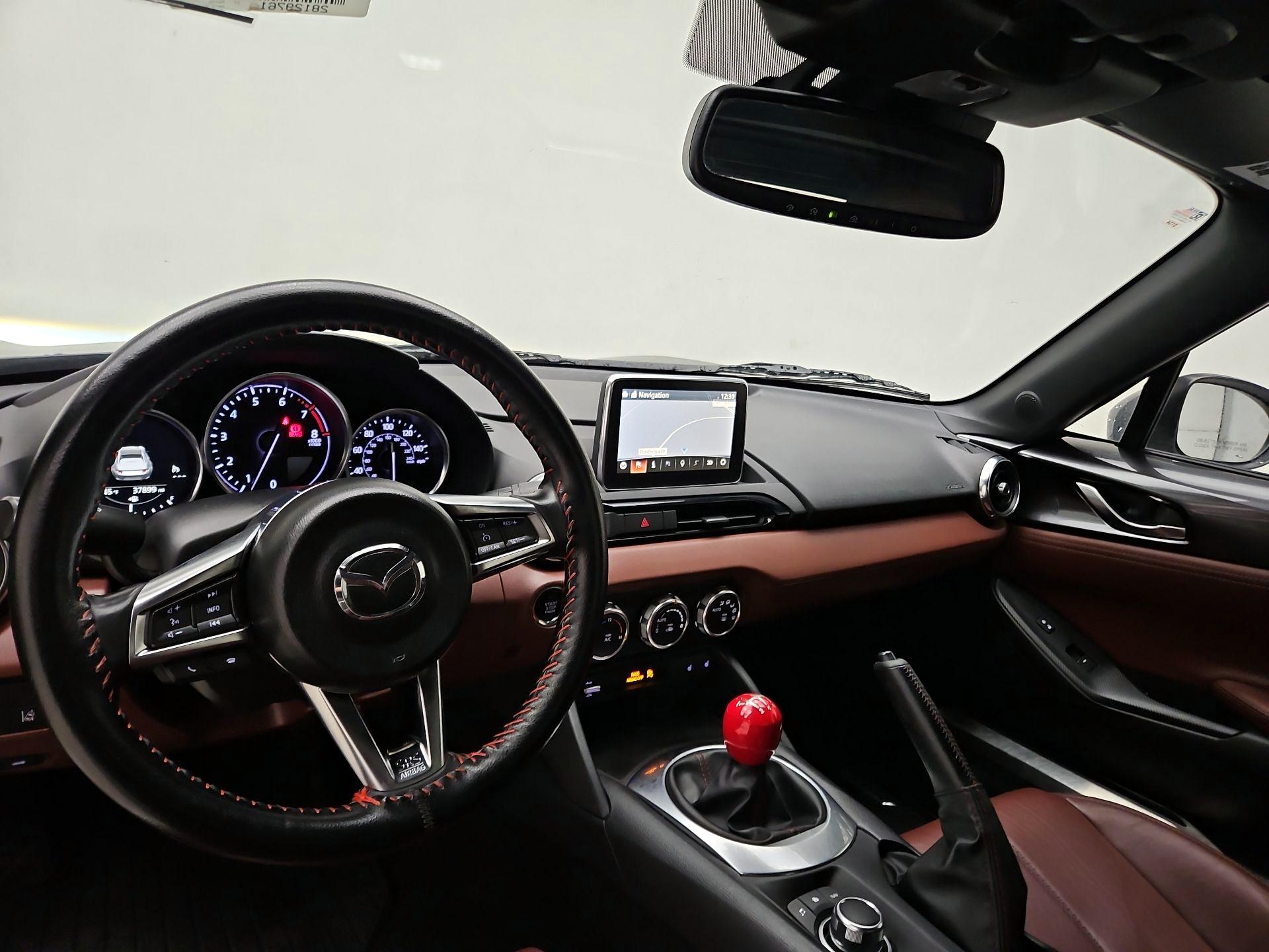 Thumbnail: 2017 Mazda MX-5 Miata - 9