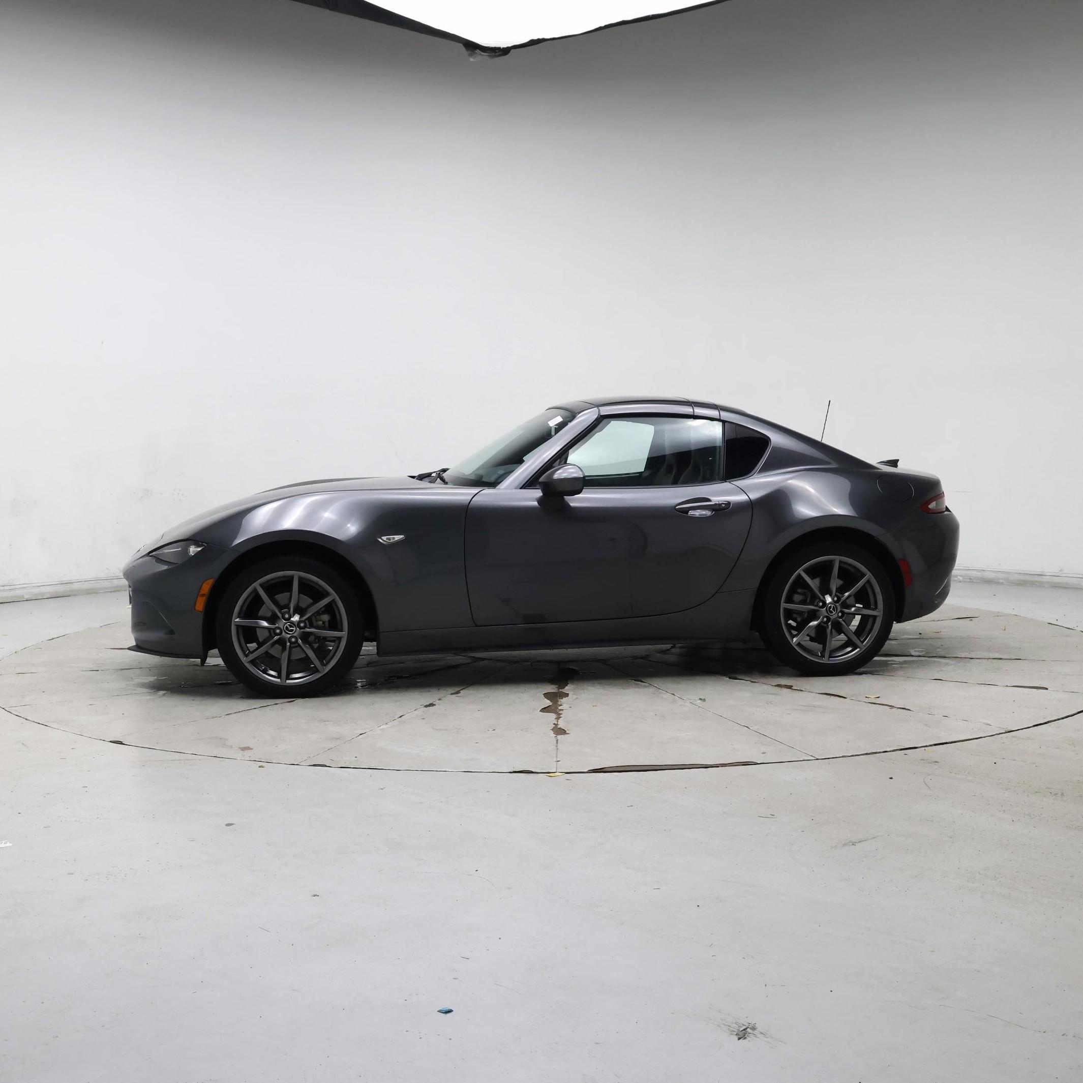 Thumbnail: 2017 Mazda MX-5 Miata - 3