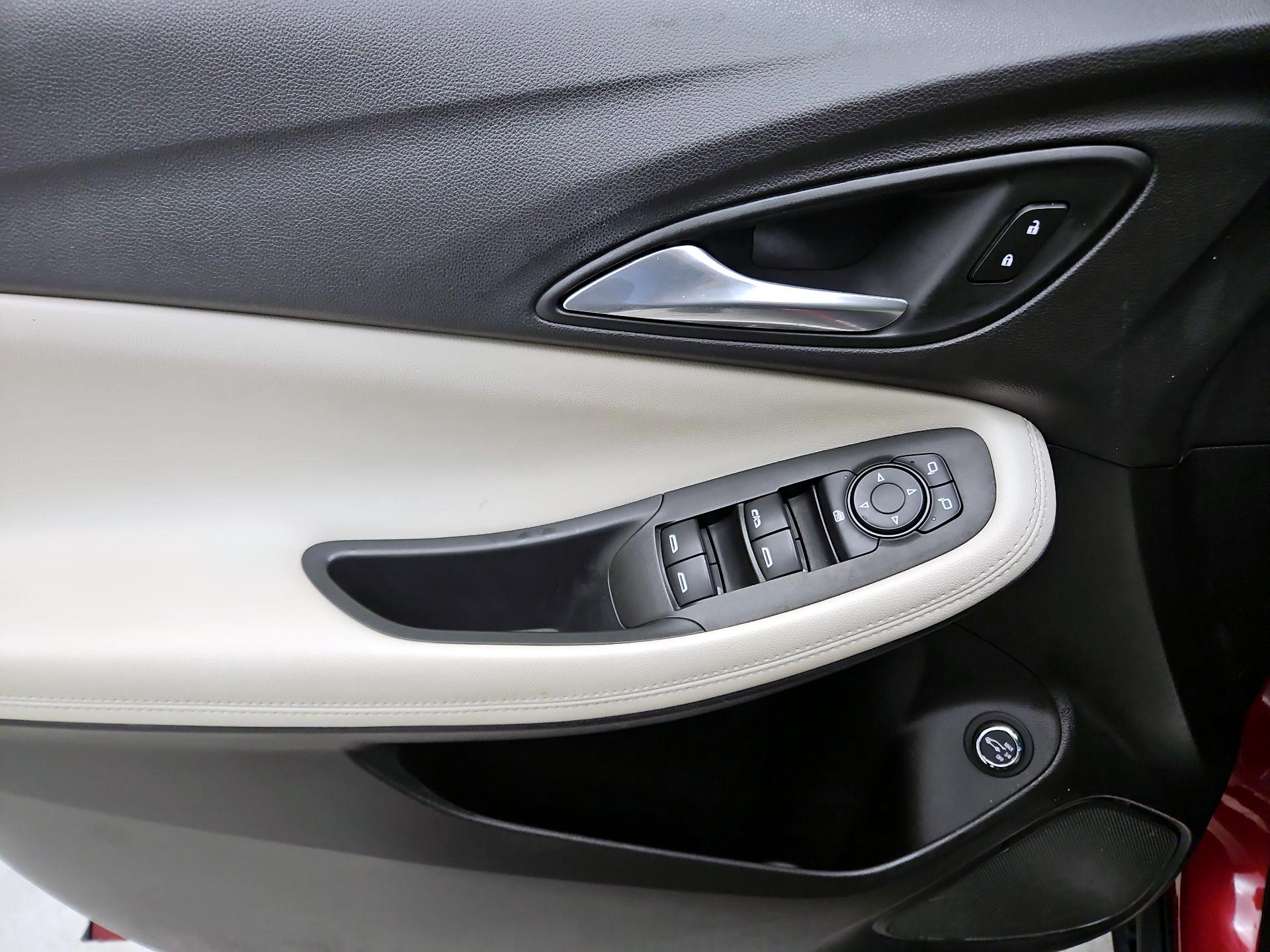 Thumbnail: 2020 Buick Encore GX - 10