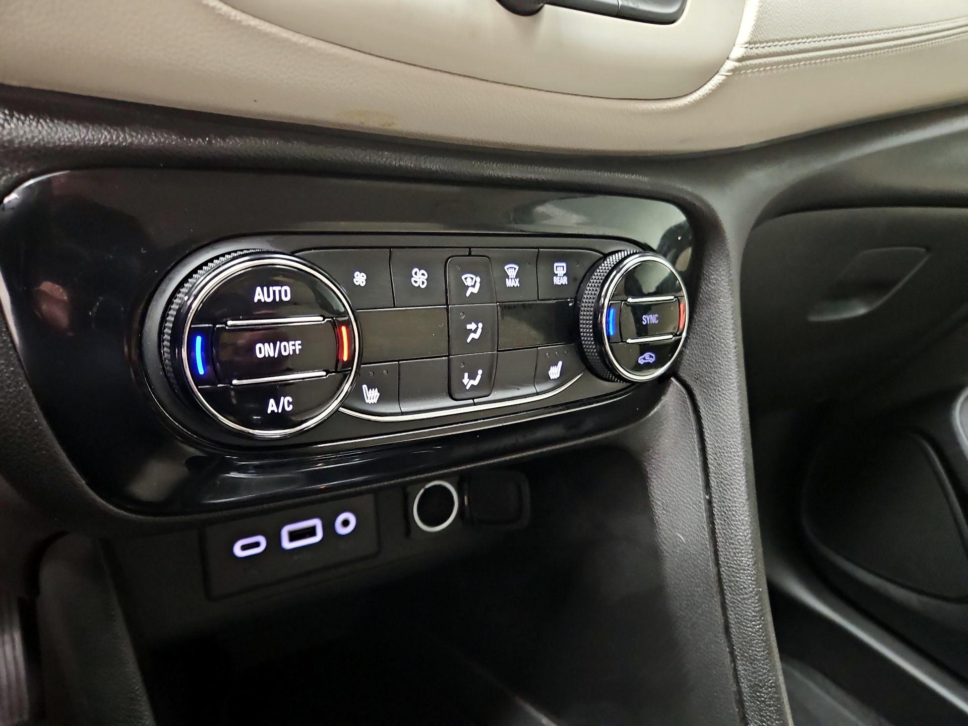 Thumbnail: 2020 Buick Encore GX - 14