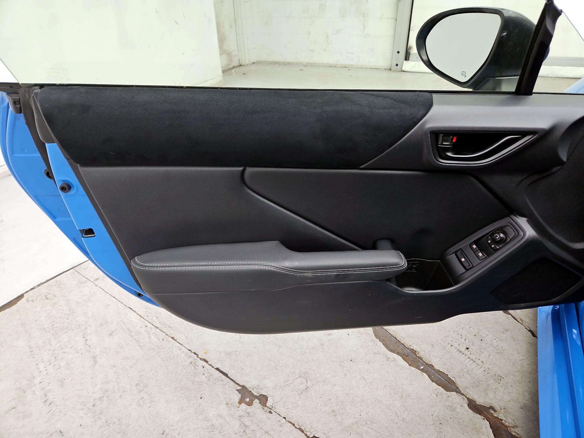 Thumbnail: 2023 Toyota GR86 - 10