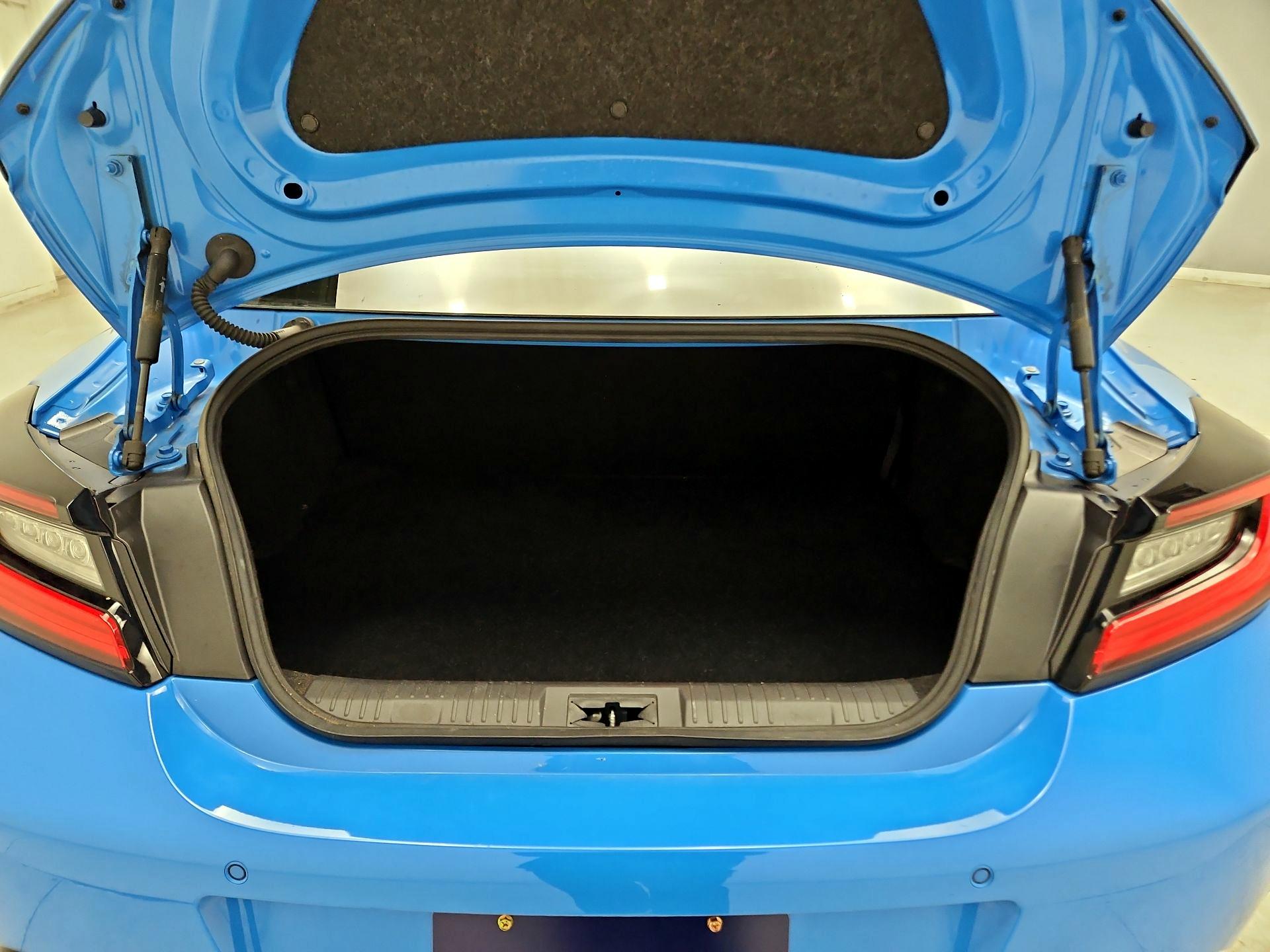 Thumbnail: 2023 Toyota GR86 - 17