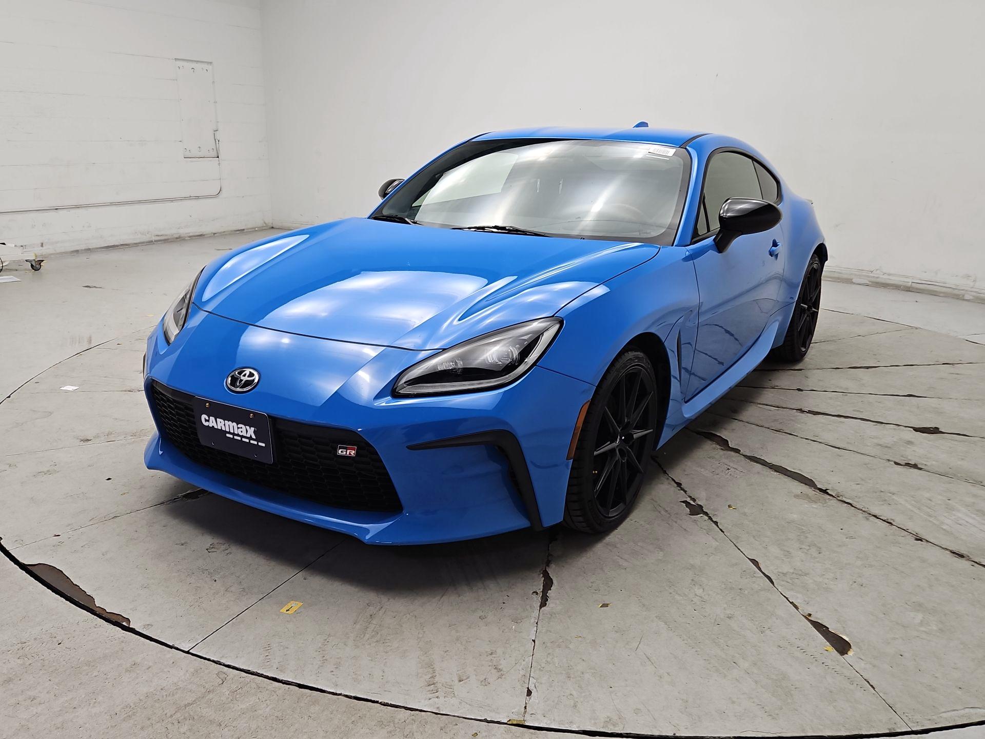 Thumbnail: 2023 Toyota GR86 - 3