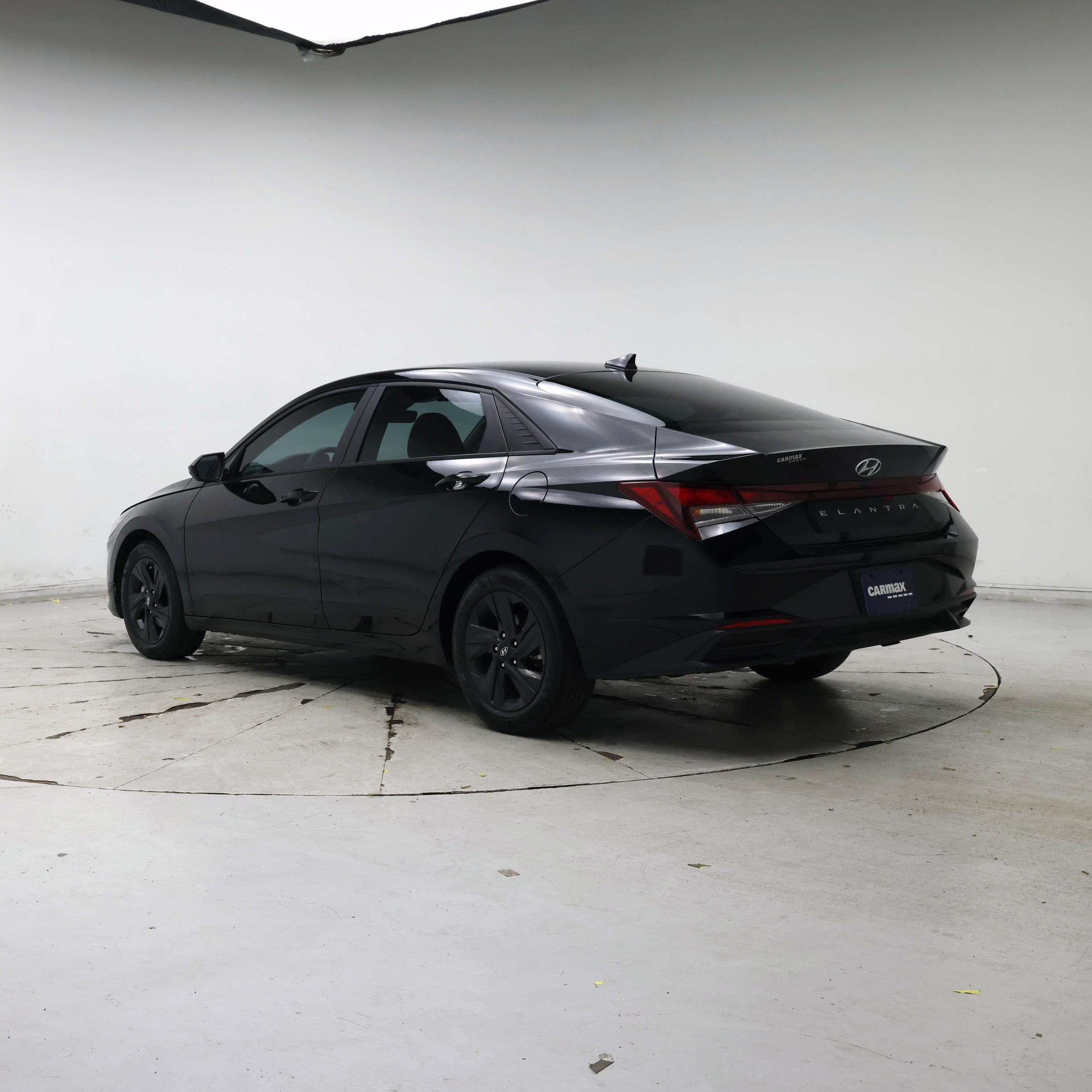 Thumbnail: 2023 Hyundai Elantra - 2