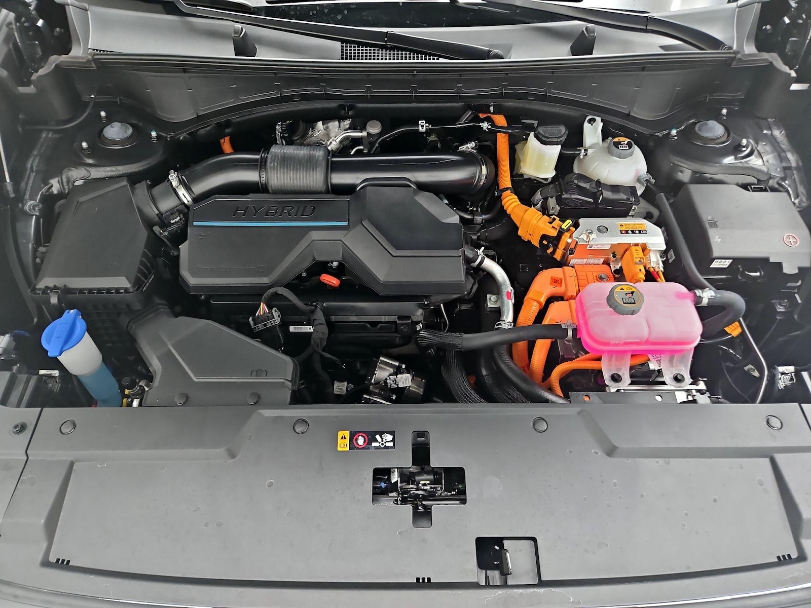 2025 Hyundai Santa Fe Limited - Photo 23