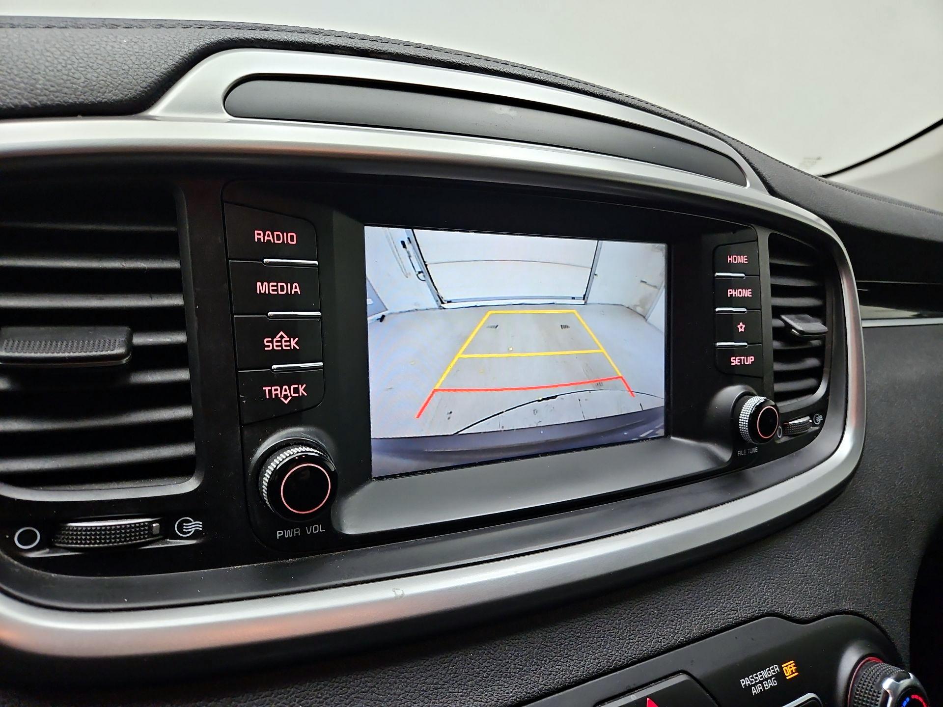 Thumbnail: 2019 Kia Sorento - 12