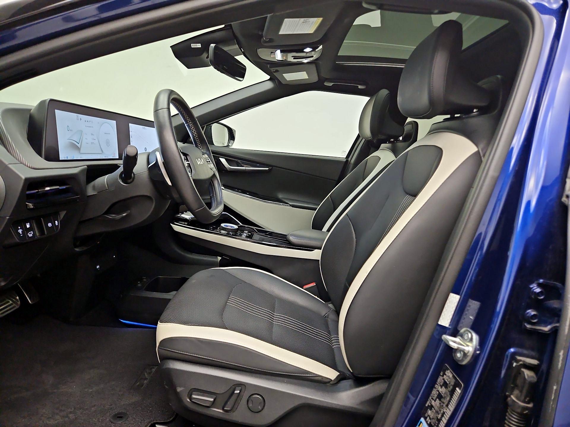 Thumbnail: 2023 Kia EV6 - 9