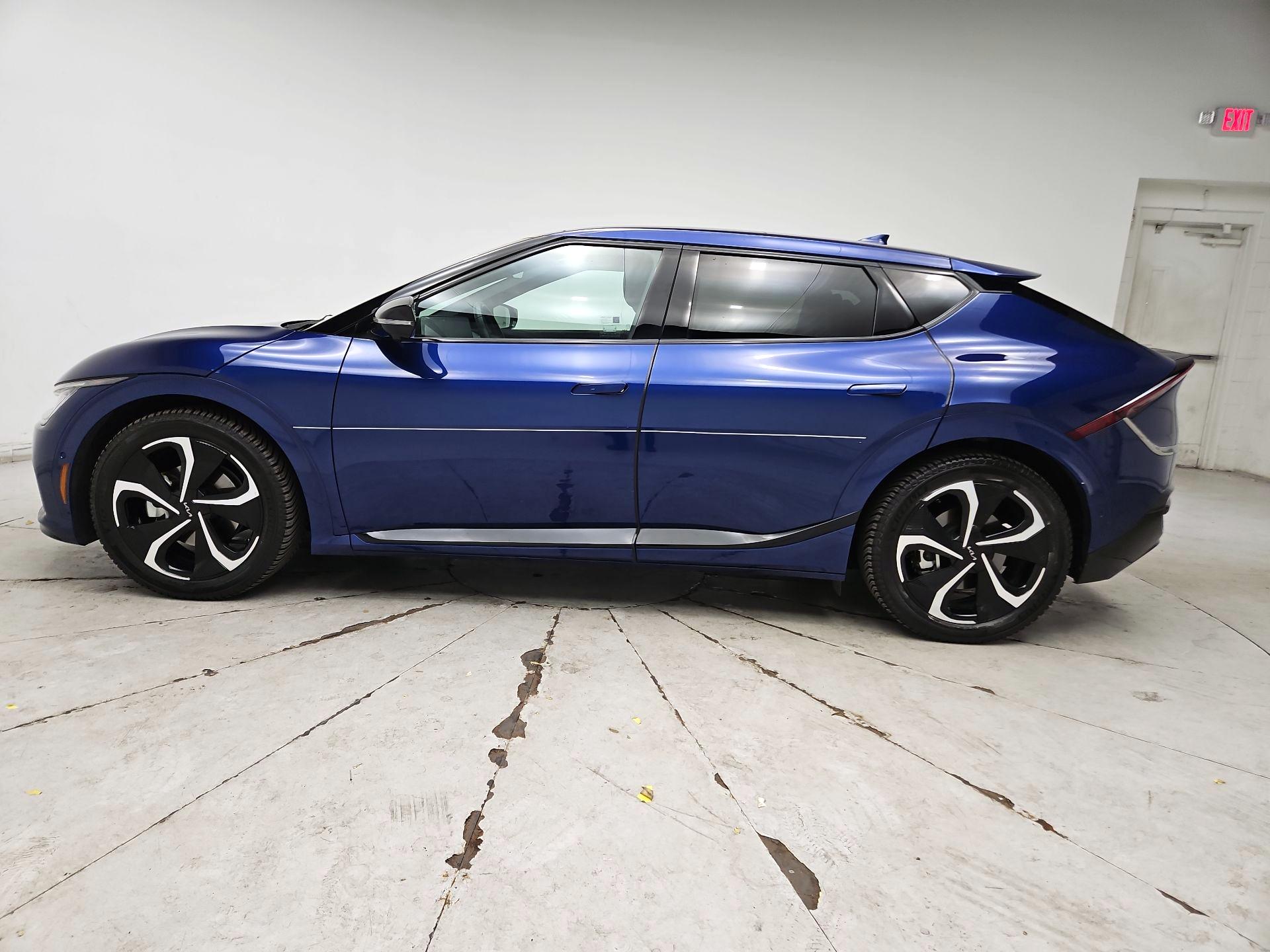 Thumbnail: 2023 Kia EV6 - 4