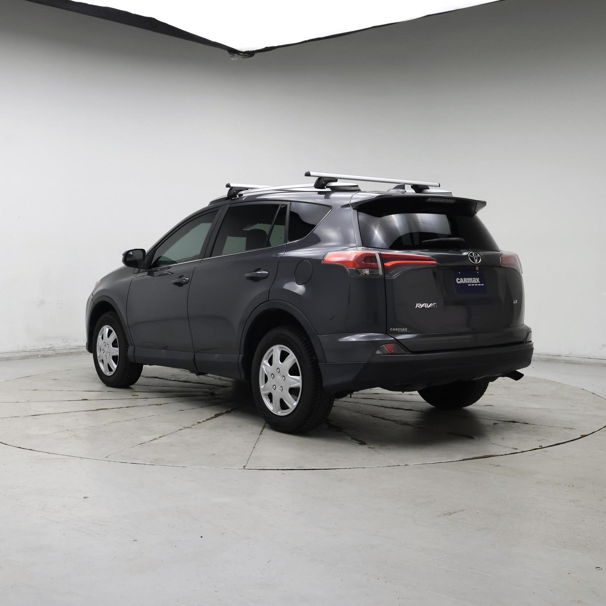 Thumbnail: 2018 Toyota RAV4 - 2