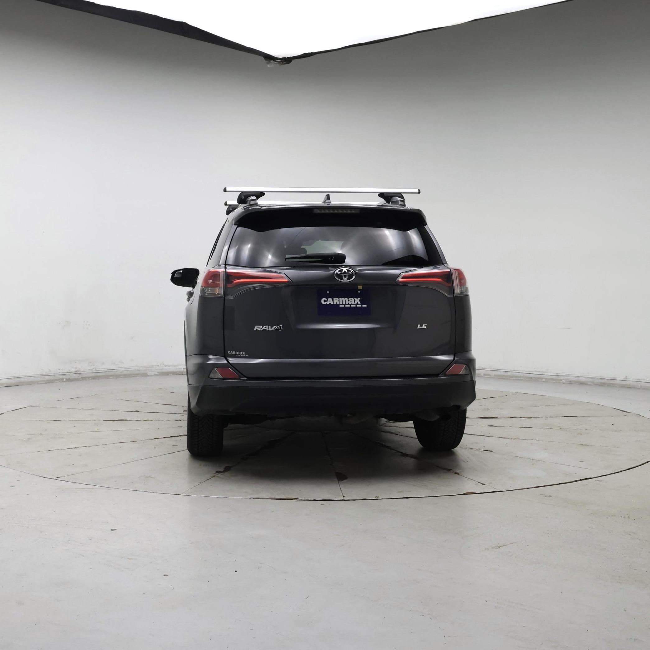 Thumbnail: 2018 Toyota RAV4 - 6
