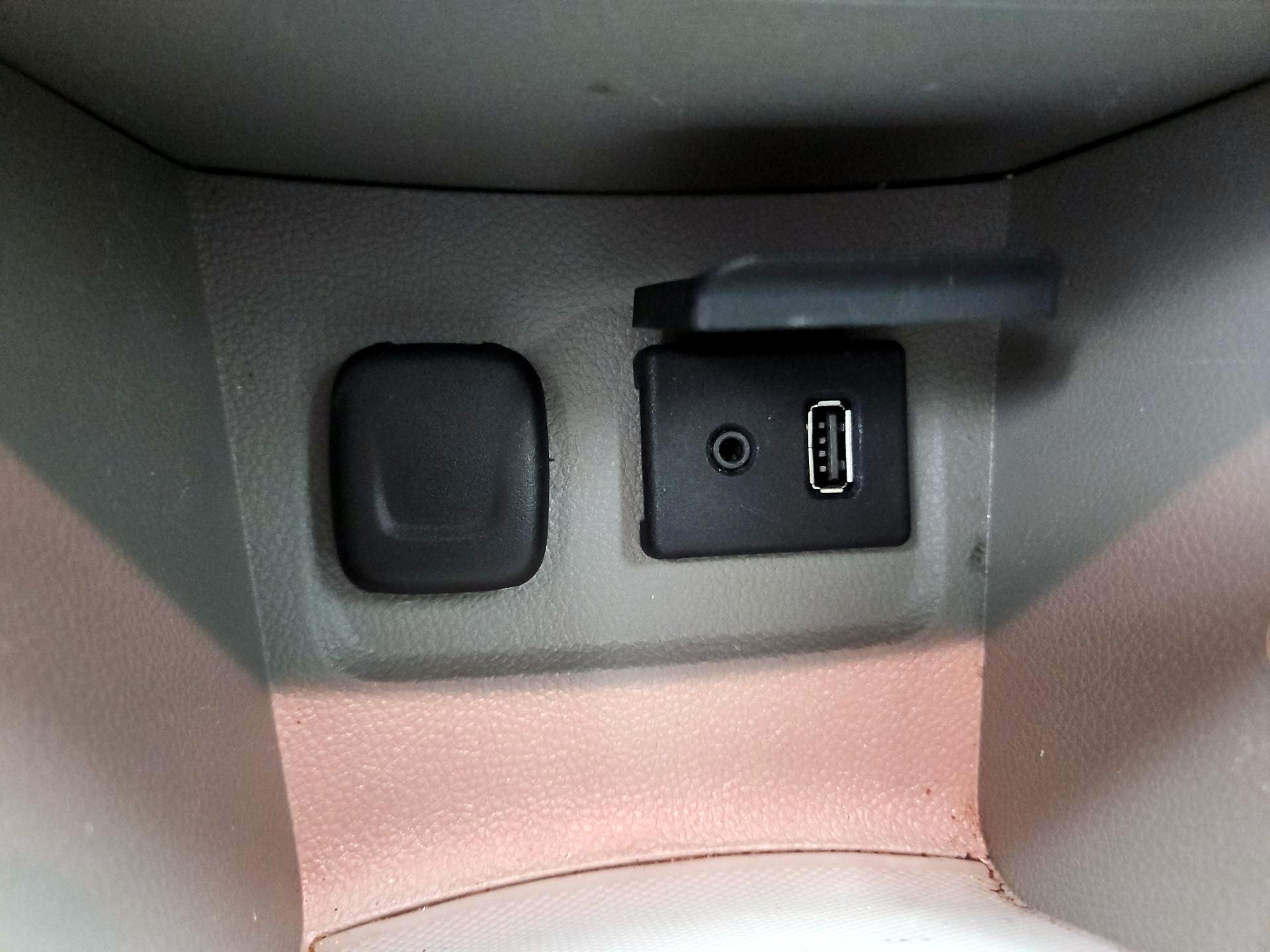 Thumbnail: 2015 Buick Encore - 19