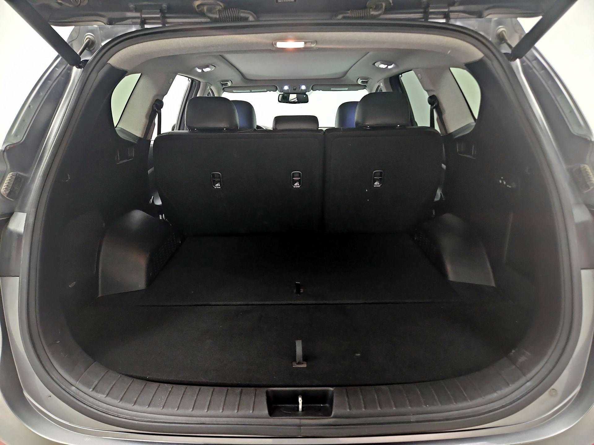 Thumbnail: 2019 Hyundai Santa Fe - 19