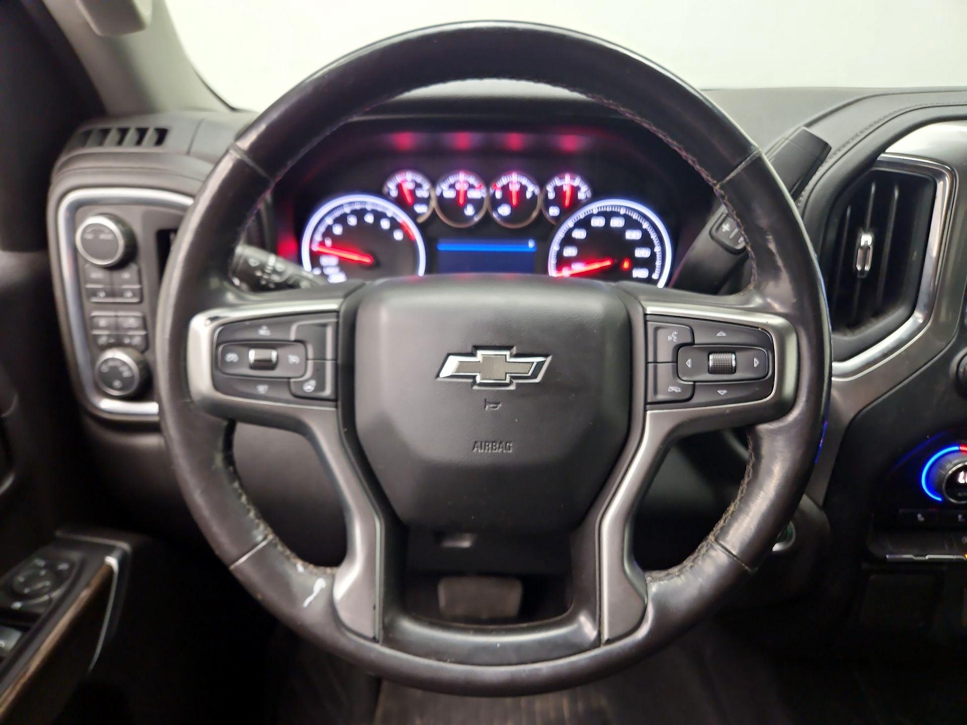 Thumbnail: 2020 Chevrolet Silverado 1500 - 10