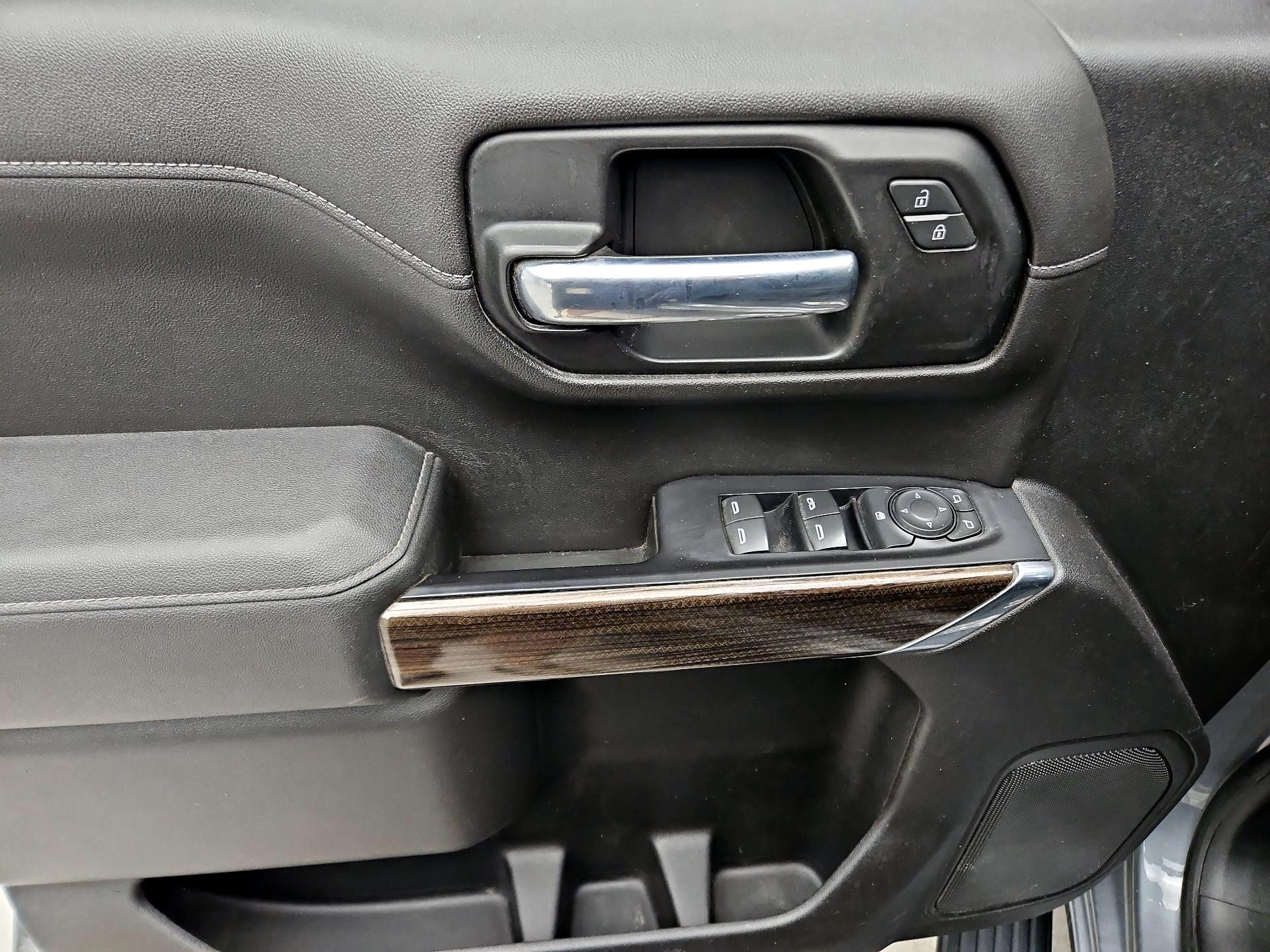 Thumbnail: 2020 Chevrolet Silverado 1500 - 12