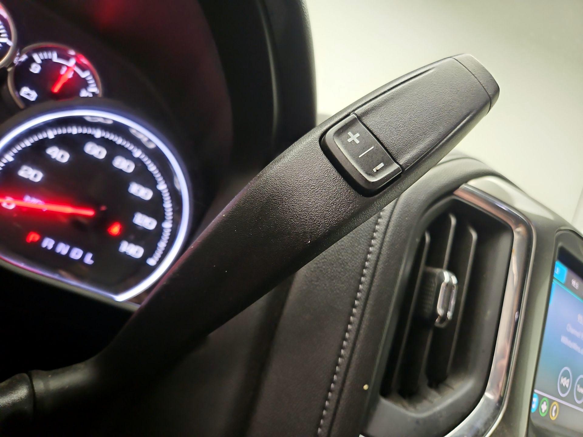 Thumbnail: 2020 Chevrolet Silverado 1500 - 17